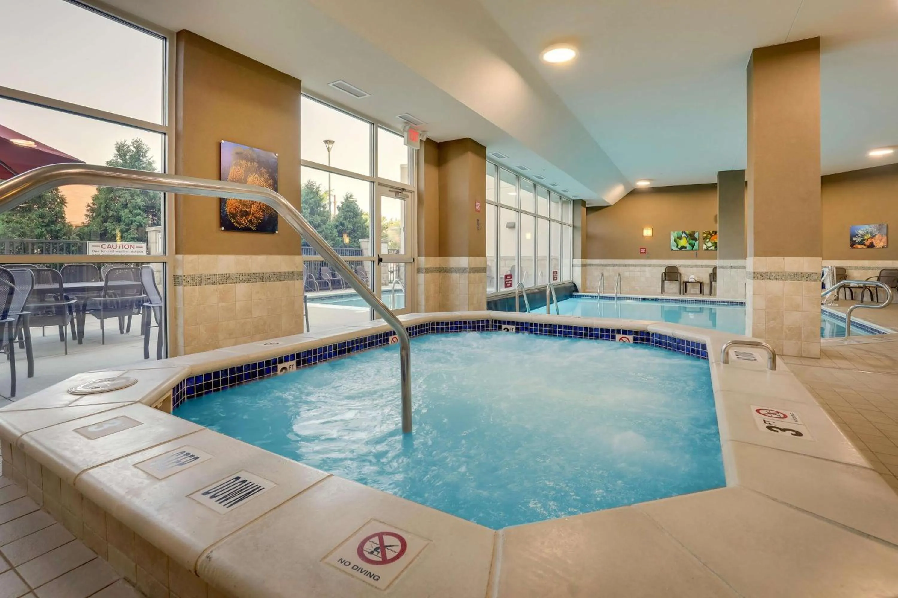 Pool view in Drury Inn & Suites Grand Rapids
