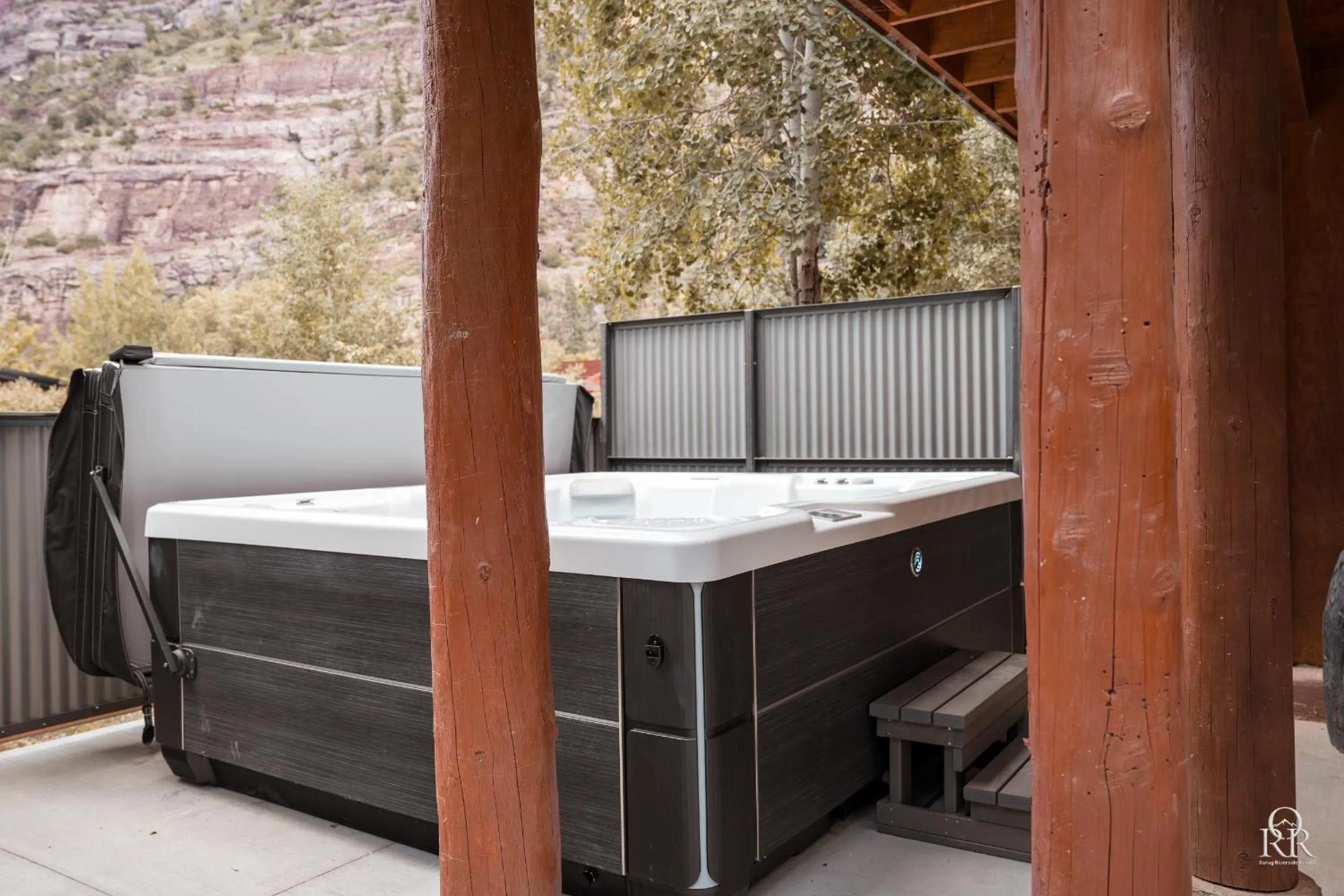 Ouray Riverside Resort - Inn & Cabins