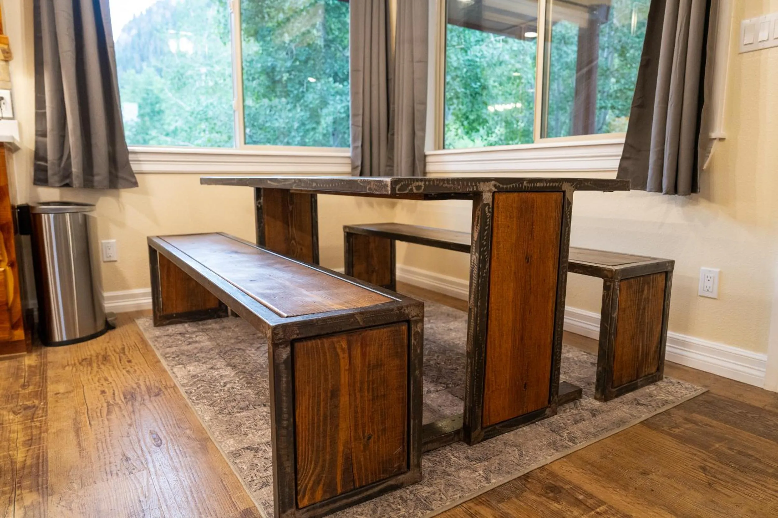 Ouray Riverside Resort - Inn & Cabins