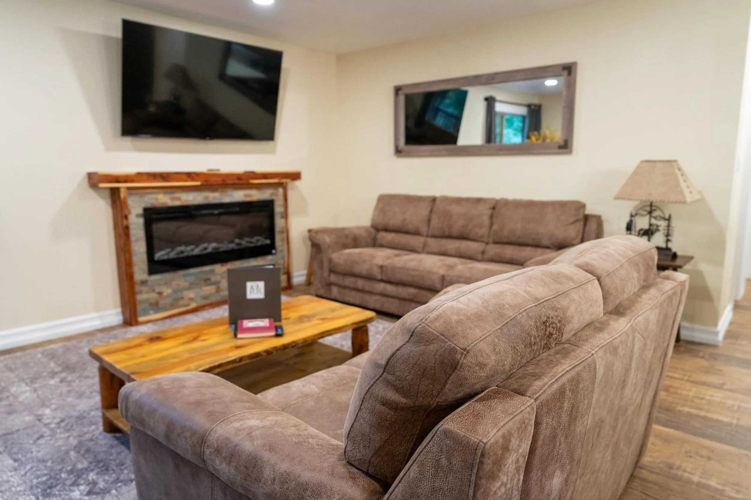 Ouray Riverside Resort - Inn & Cabins