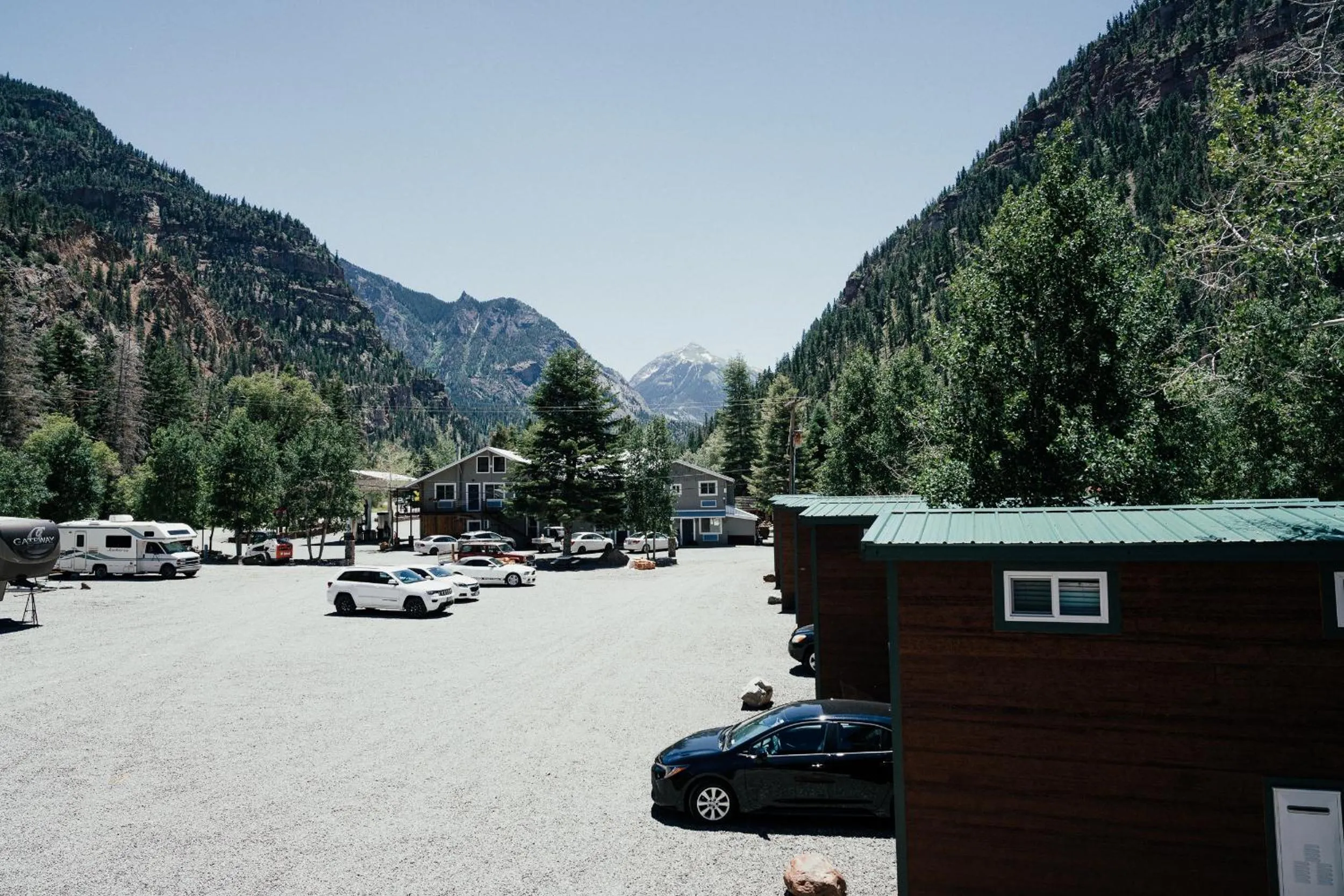 Ouray Riverside Resort - Inn & Cabins