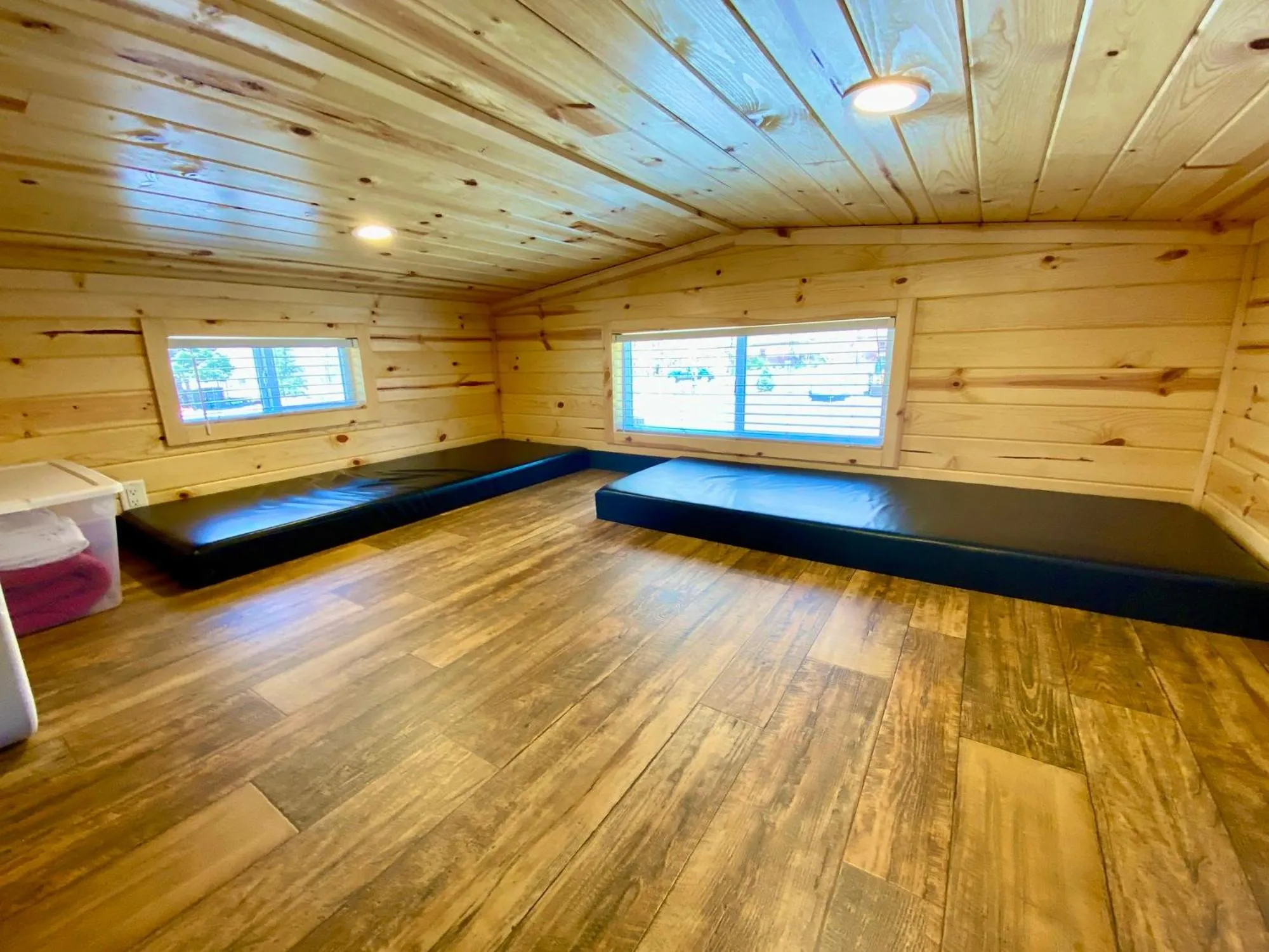 Ouray Riverside Resort - Inn & Cabins