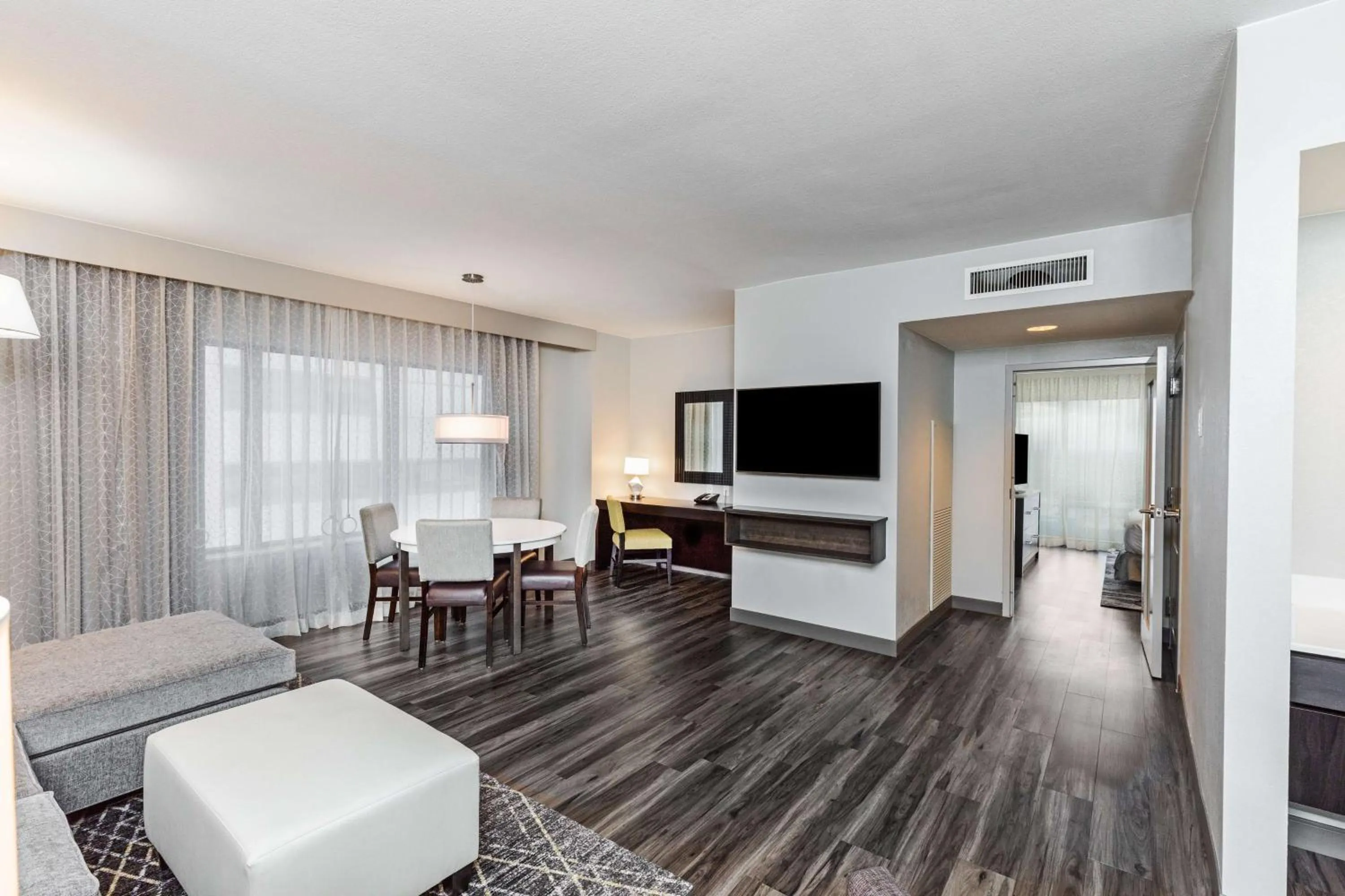 Bedroom in Embassy Suites by Hilton Houston-Energy Corridor