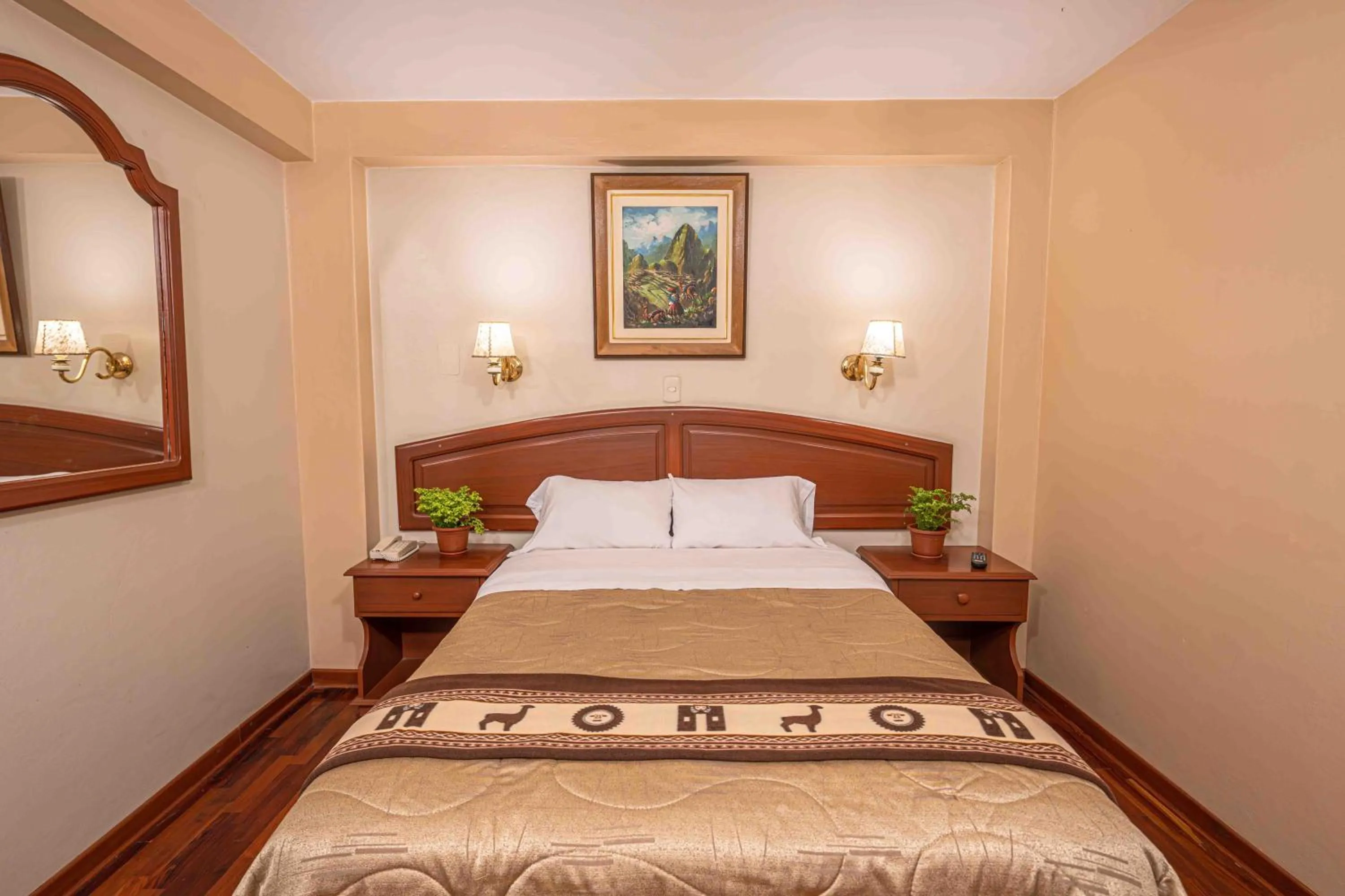 Bedroom, Bed in Hotel Manhattan Inn Airport