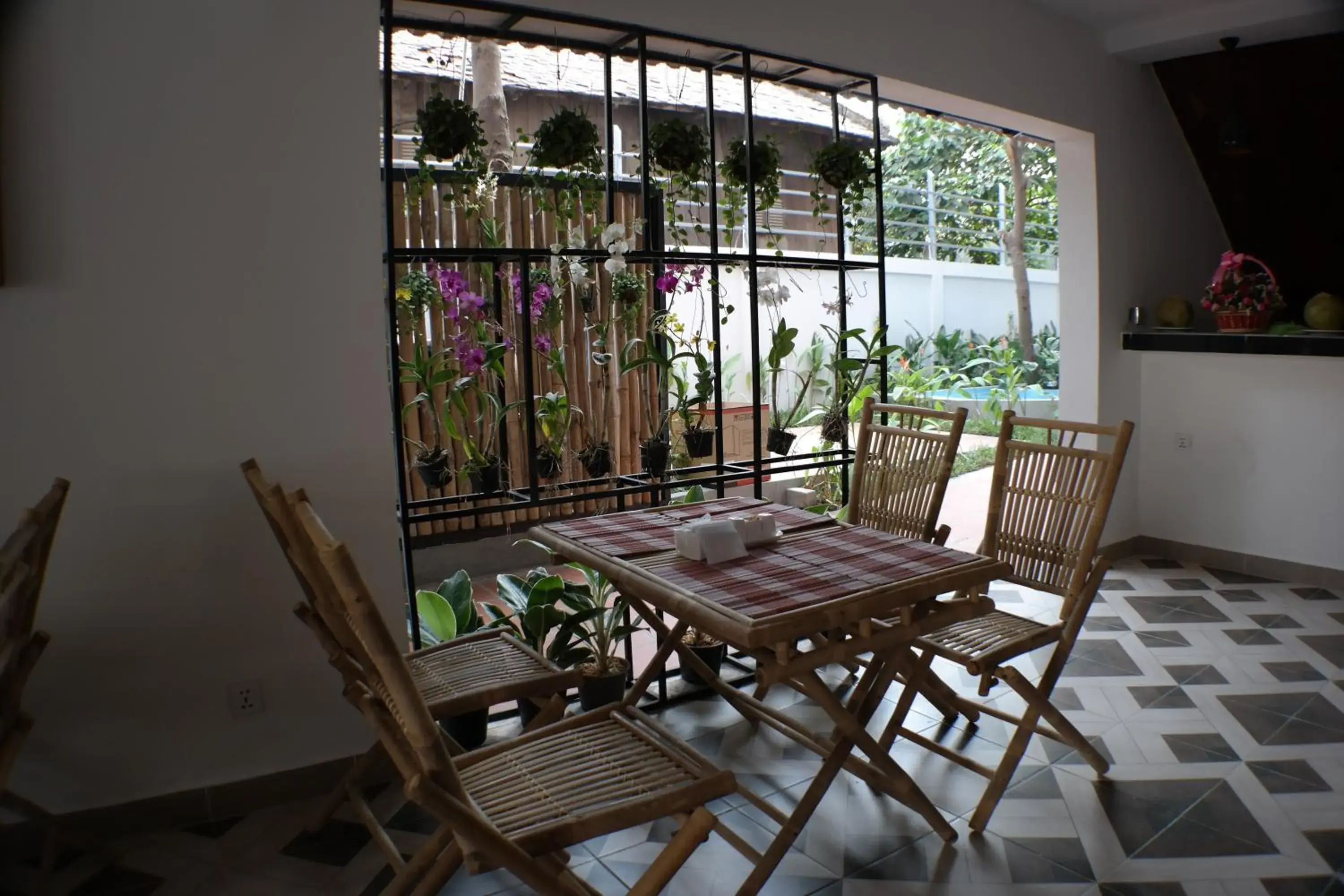 Restaurant/places to eat in Mowin Boutique Hotel & Residence Restaurant/places to eat in Mowin Boutique Hotel & Residence