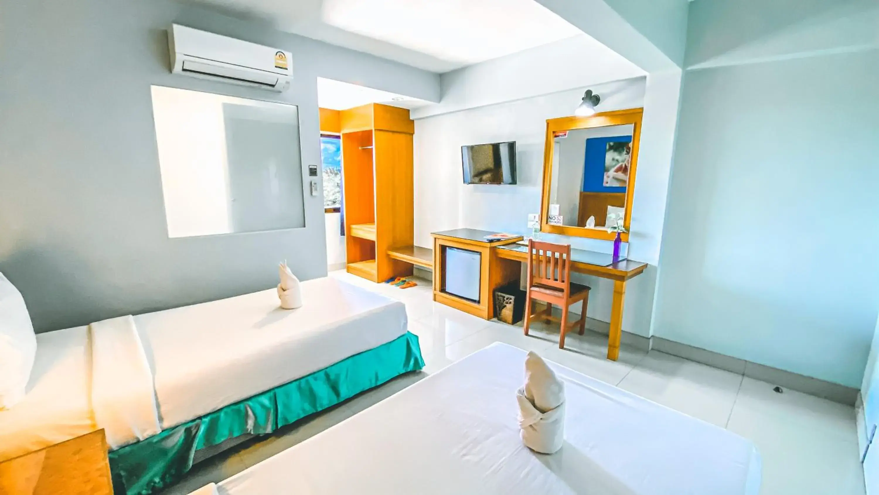 Economy Twin Room in K2 Hotel @ Airport Economy Twin Room in K2 Hotel @ Airport