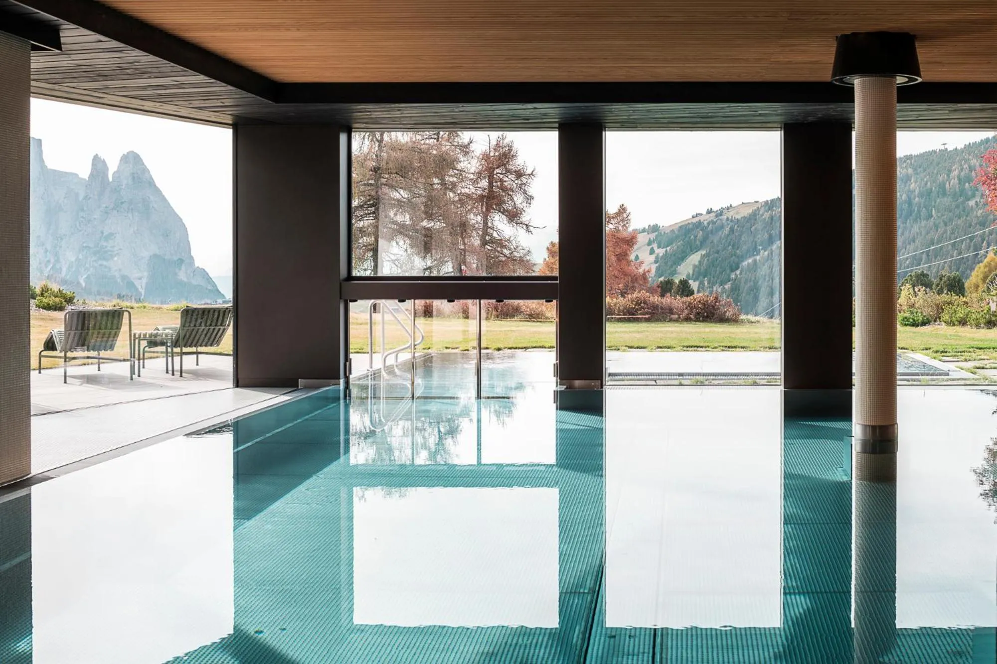 Pool view in ICARO Hotel