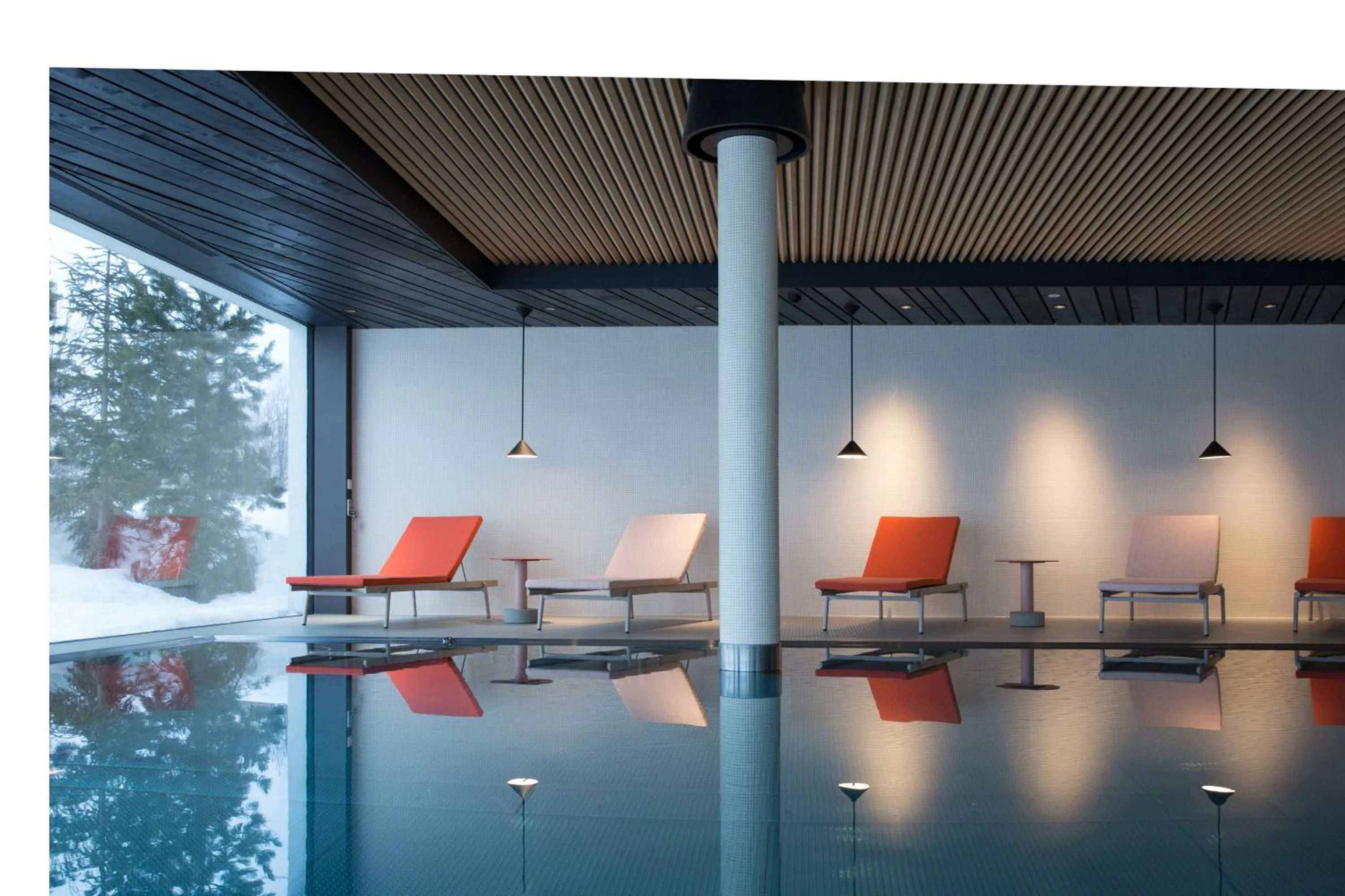 Swimming pool in ICARO Hotel
