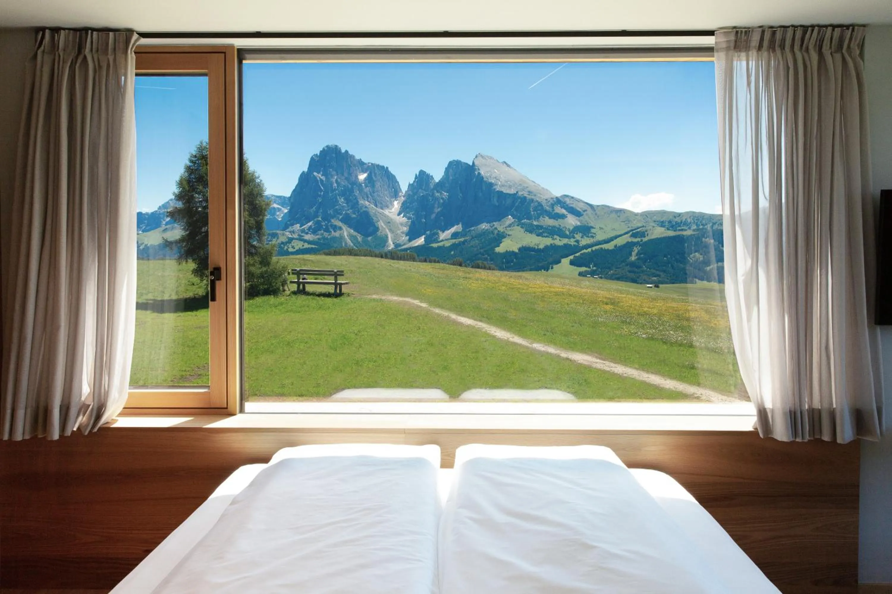Bed in ICARO Hotel