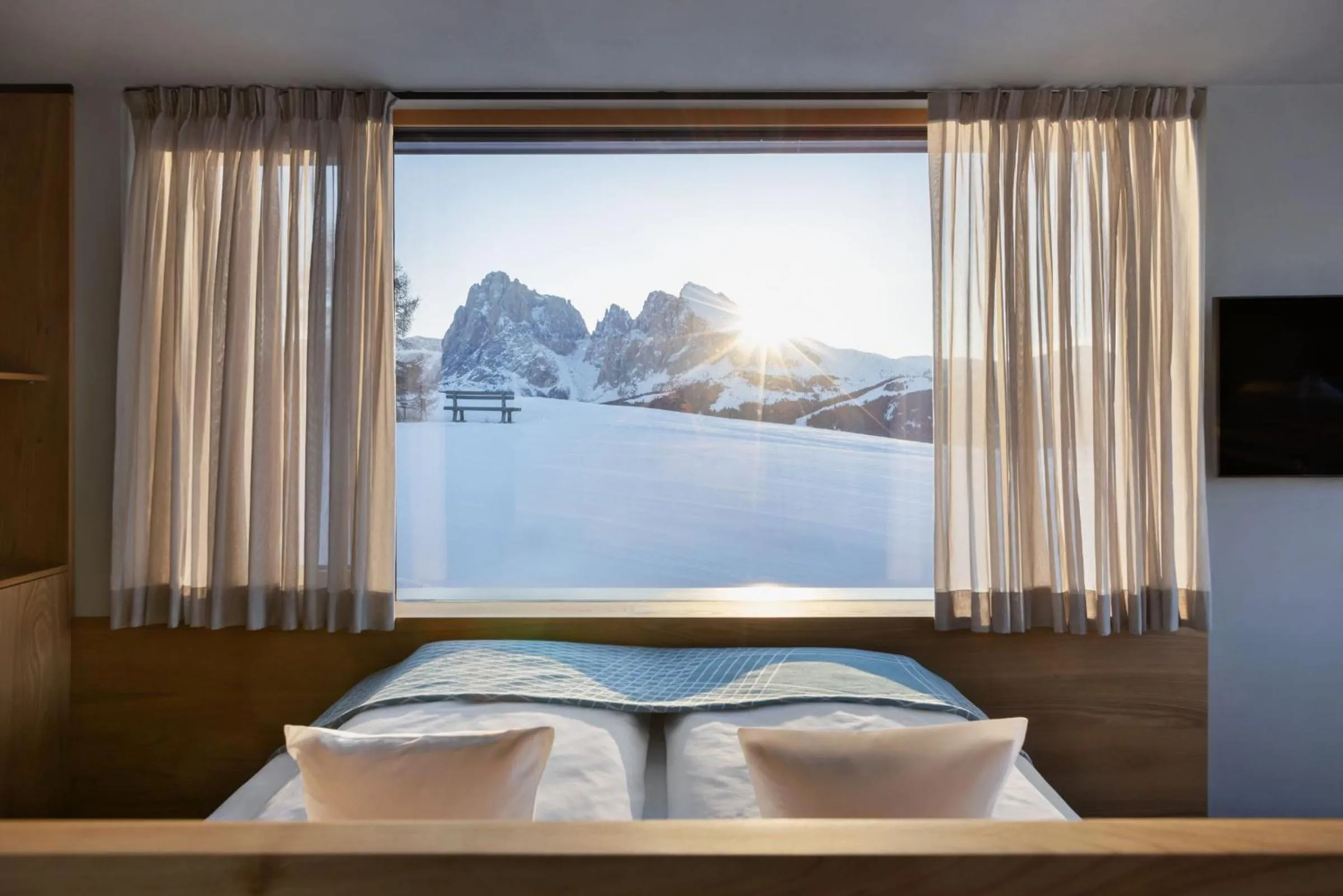 Bed in ICARO Hotel