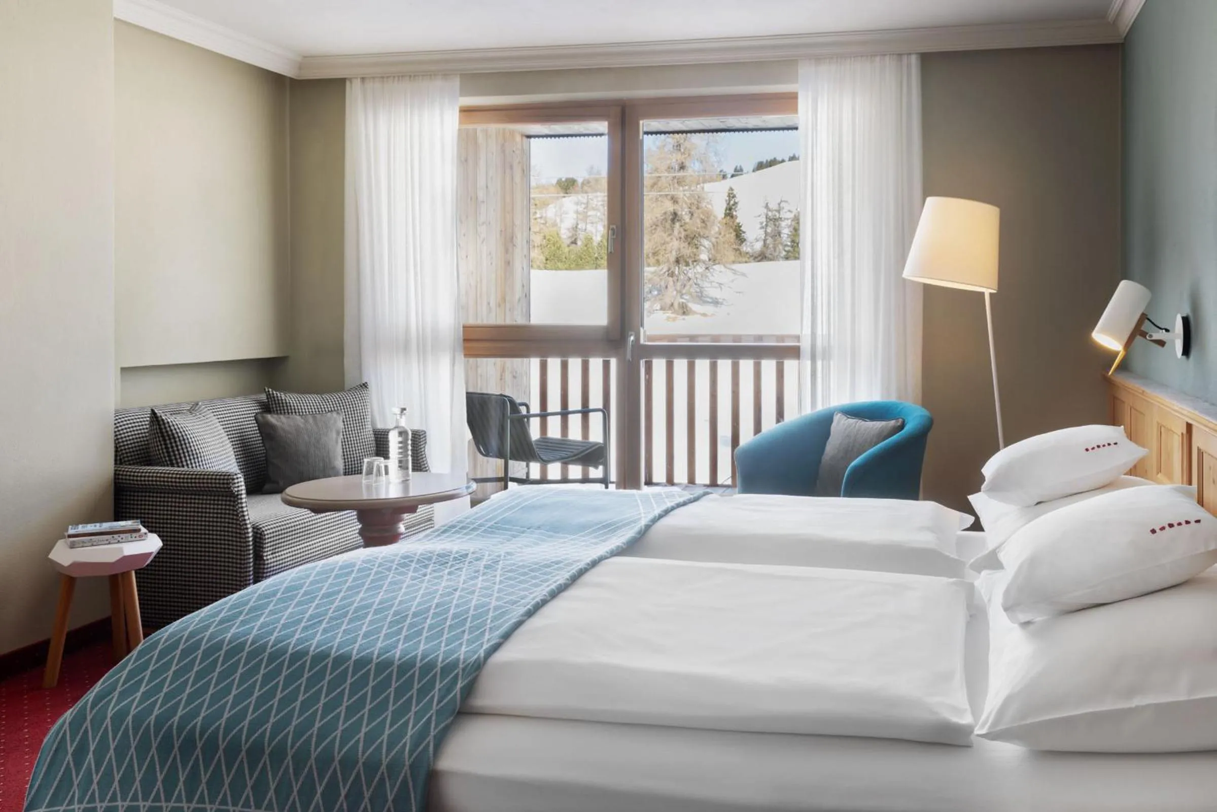 Photo of the whole room, Bed in ICARO Hotel