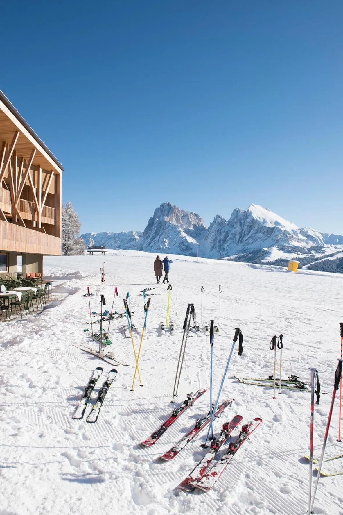 Skiing in ICARO Hotel