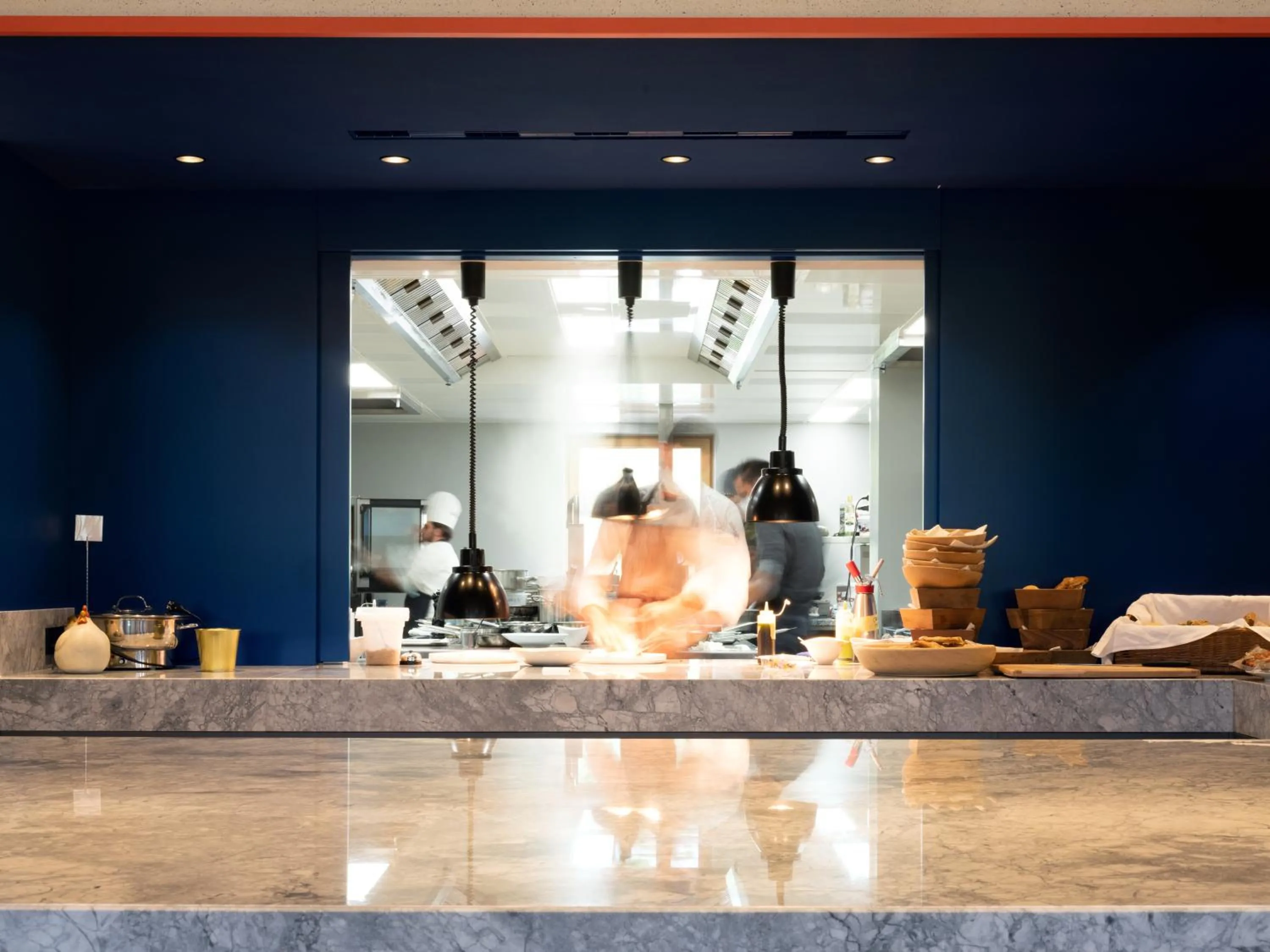 Restaurant/places to eat in ICARO Hotel
