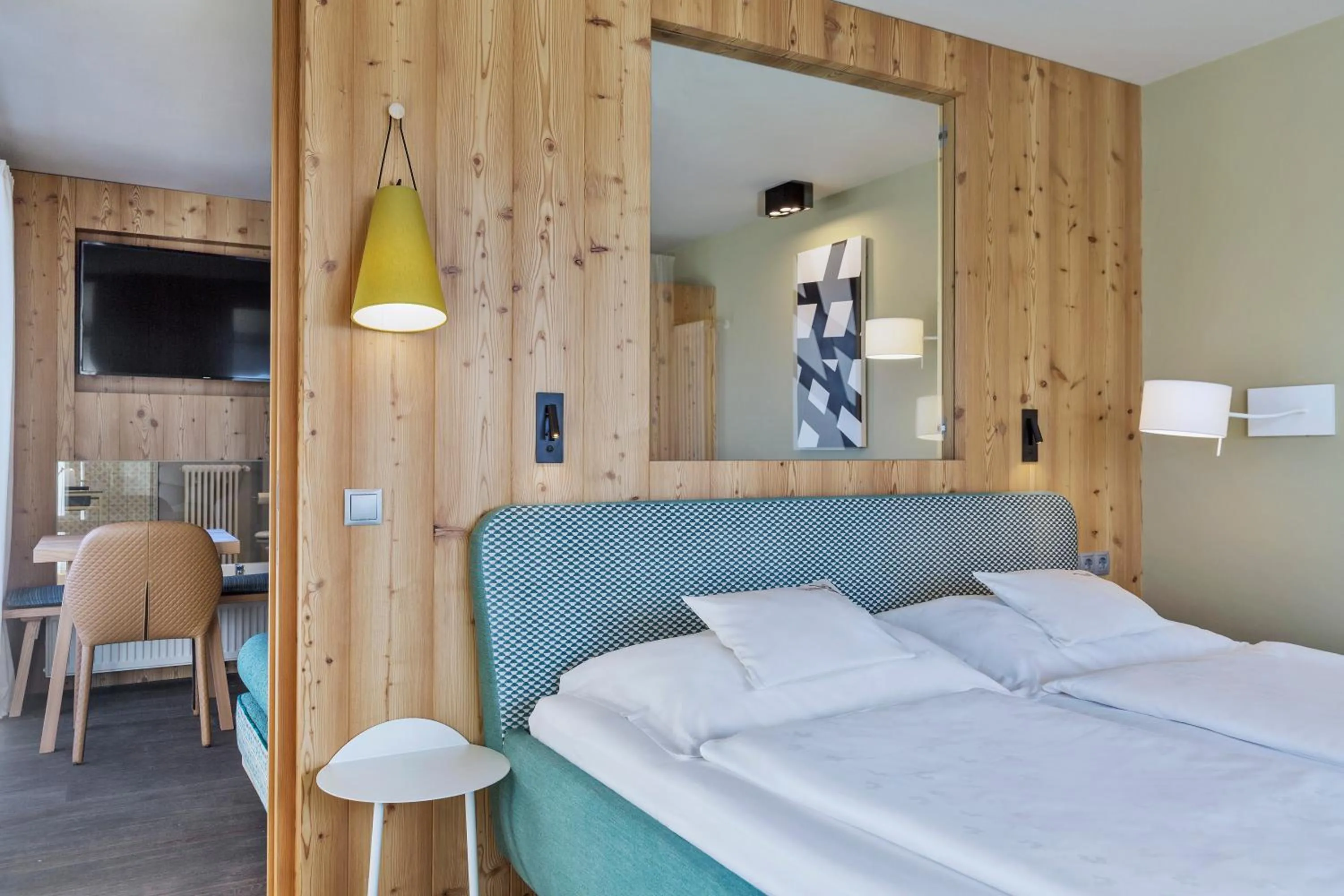 Photo of the whole room, Bed in ICARO Hotel