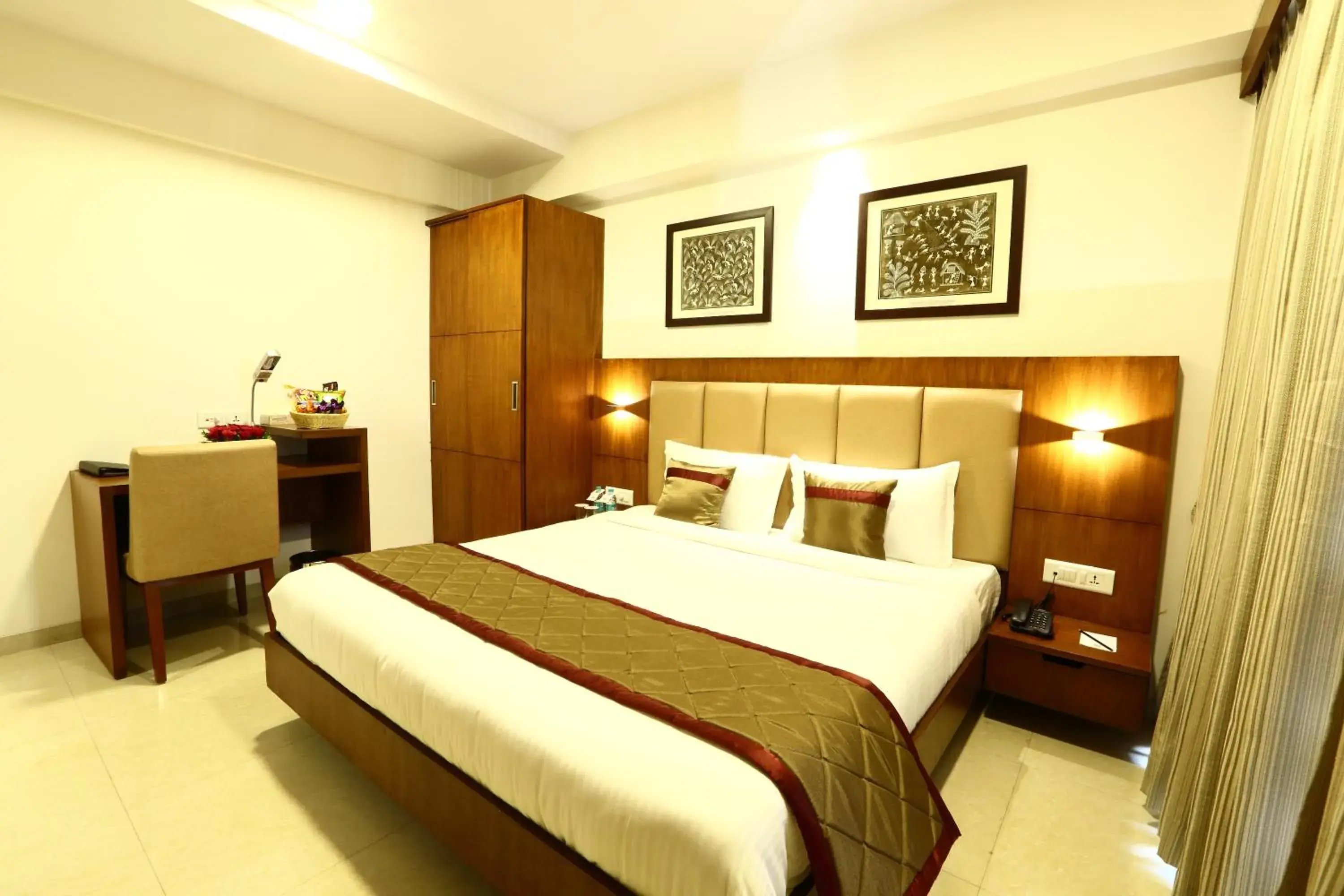 Bed in The Altruist Business Hotel Andheri Bed in The Altruist Business Hotel Andheri