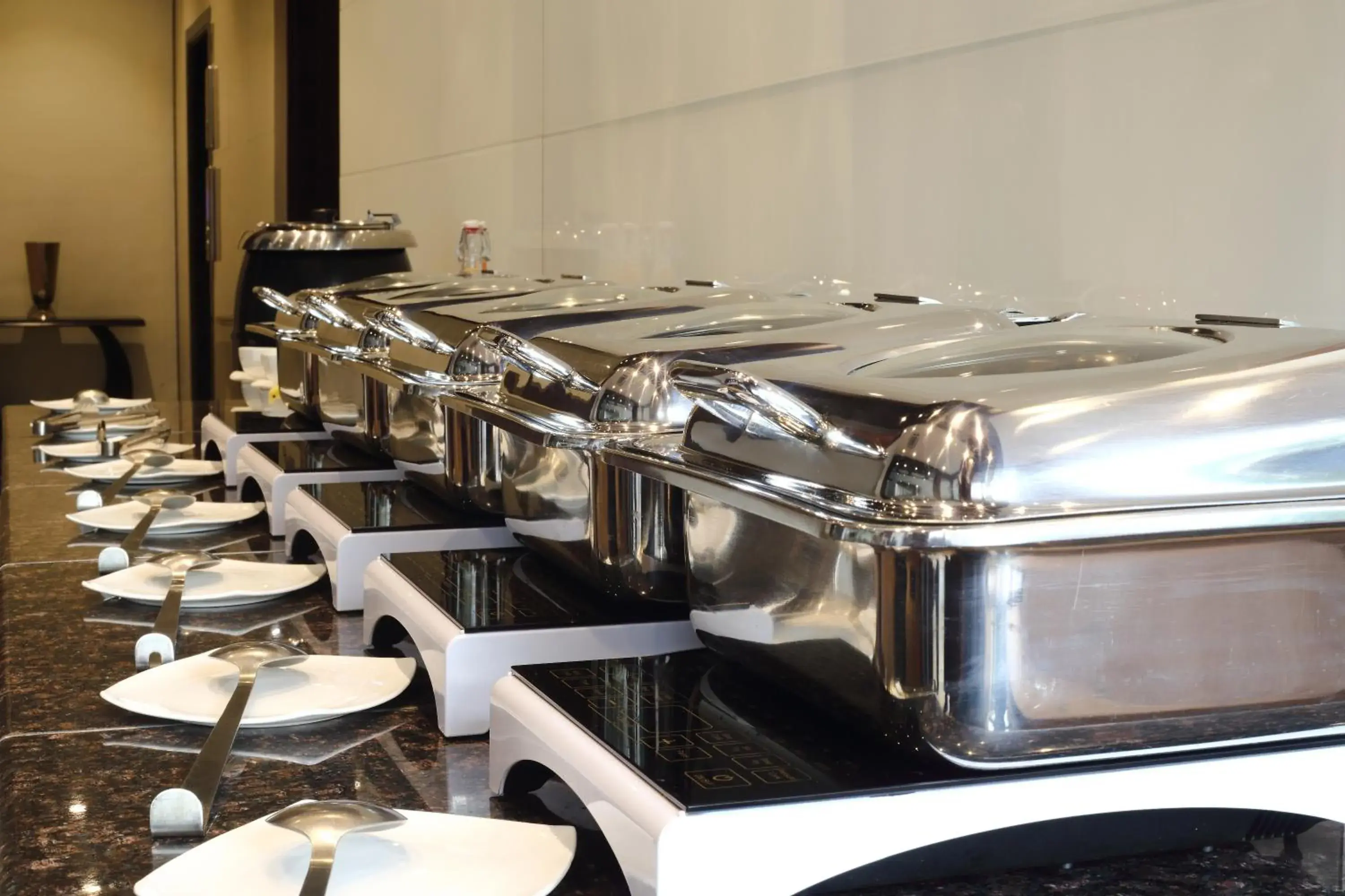 Restaurant/places to eat in The Altruist Business Hotel Andheri Restaurant/places to eat in The Altruist Business Hotel Andheri