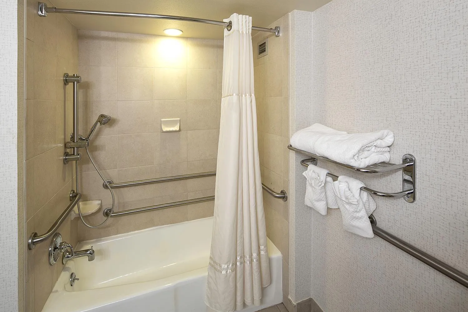 DoubleTree by Hilton Modesto