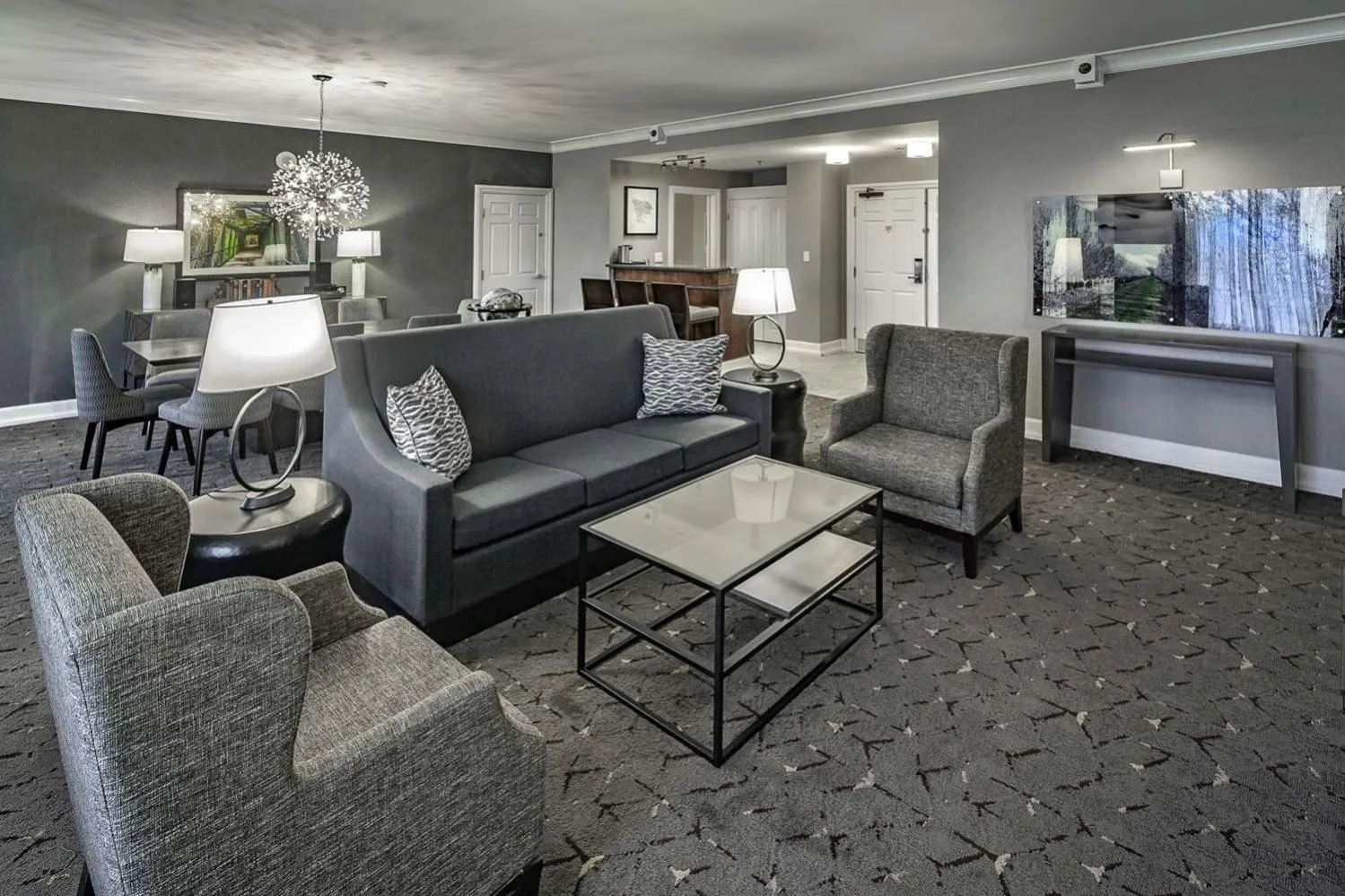 Communal lounge/ TV room in DoubleTree by Hilton Modesto