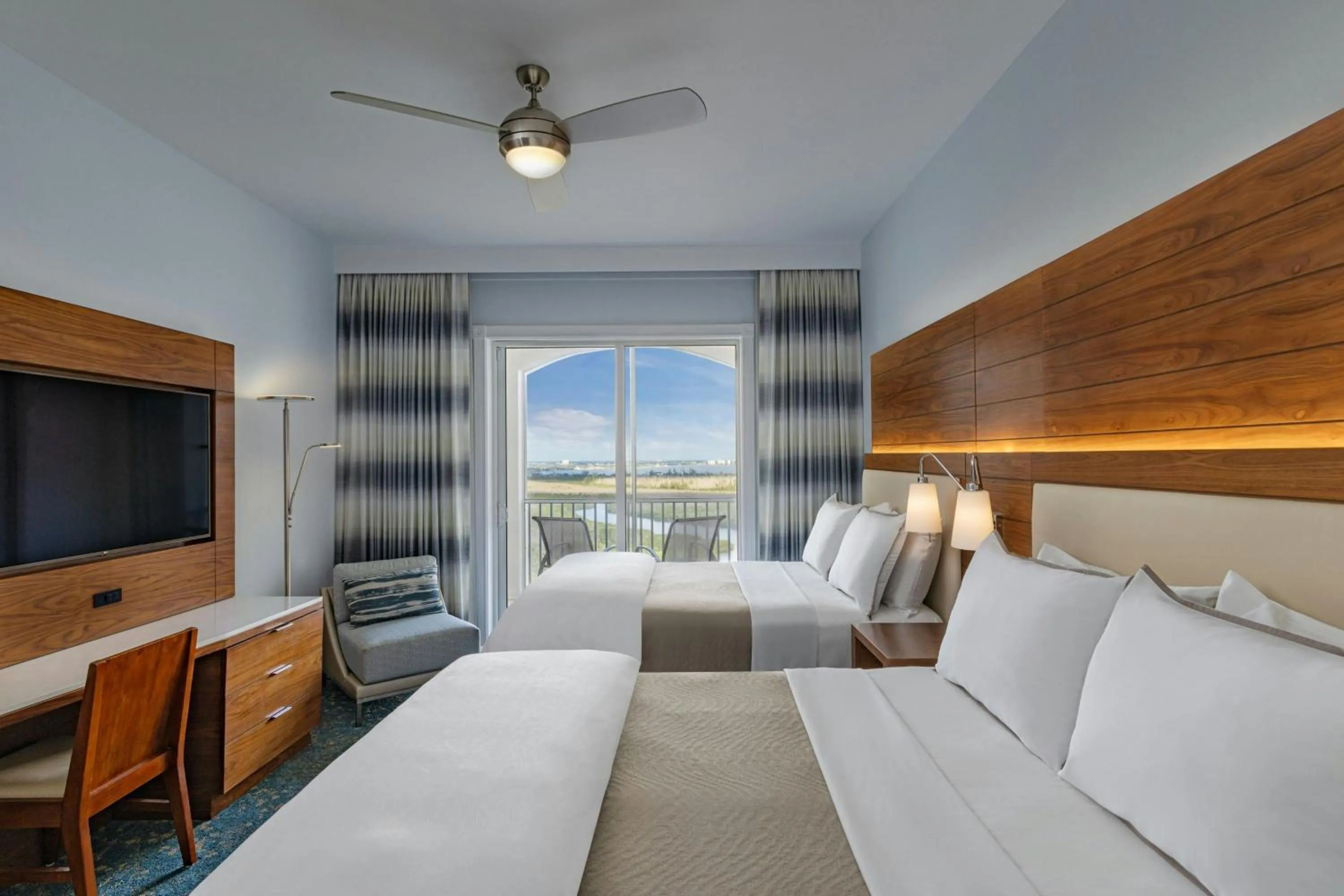 Bedroom, Bed in The Westin Cape Coral Resort at Marina Village