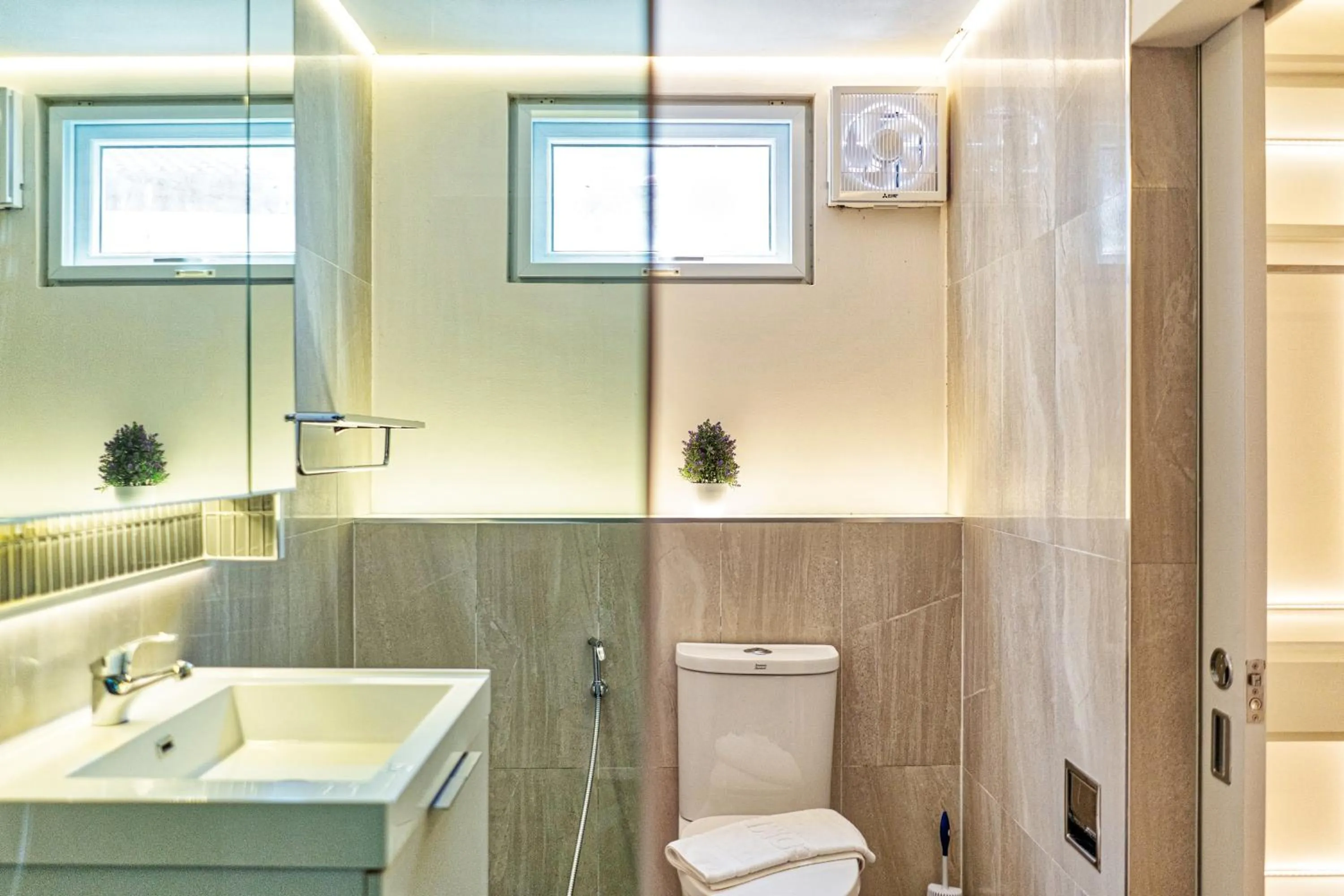 Bathroom in Viengping Mansion