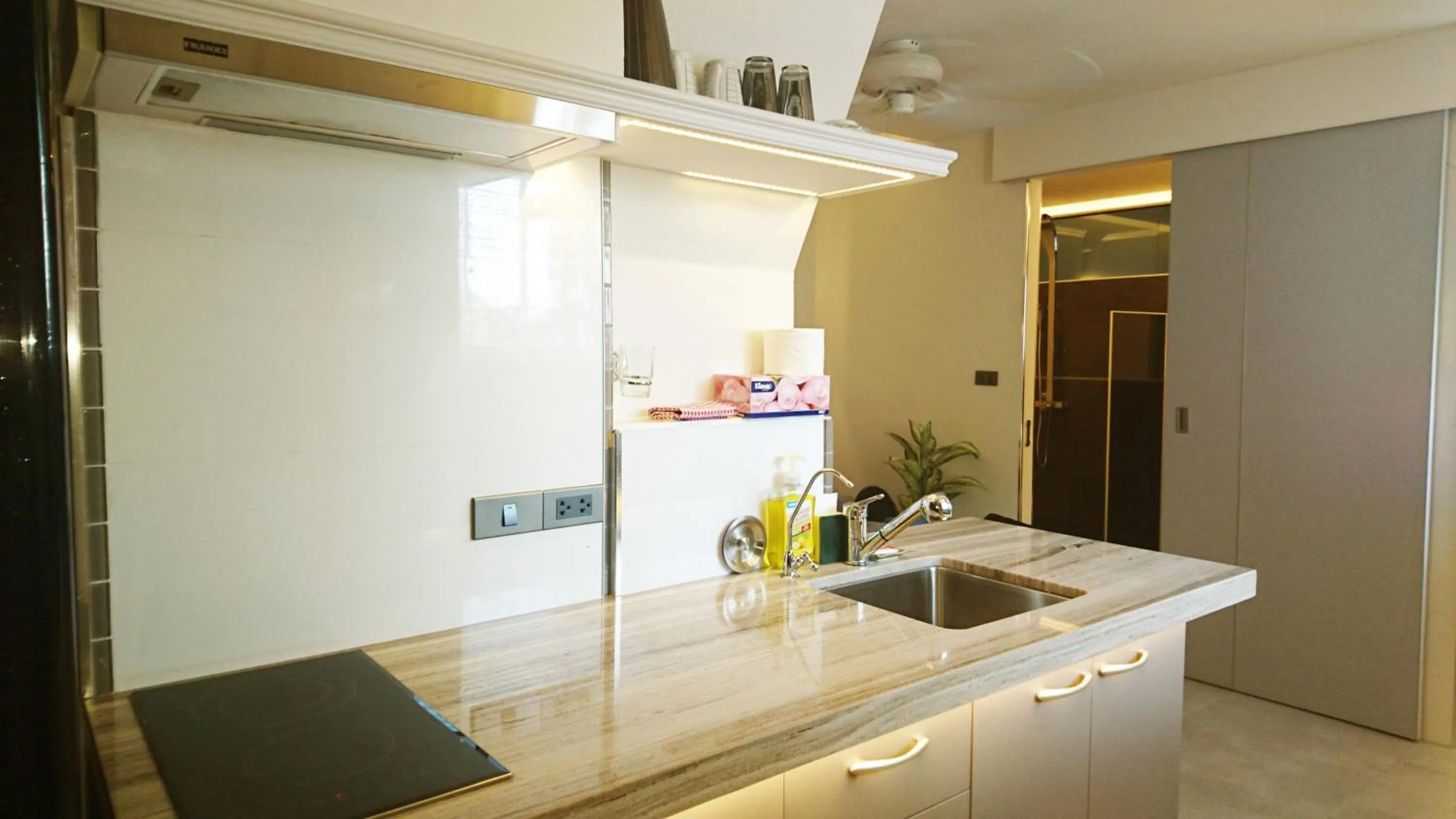 Coffee/tea facilities in Viengping Mansion