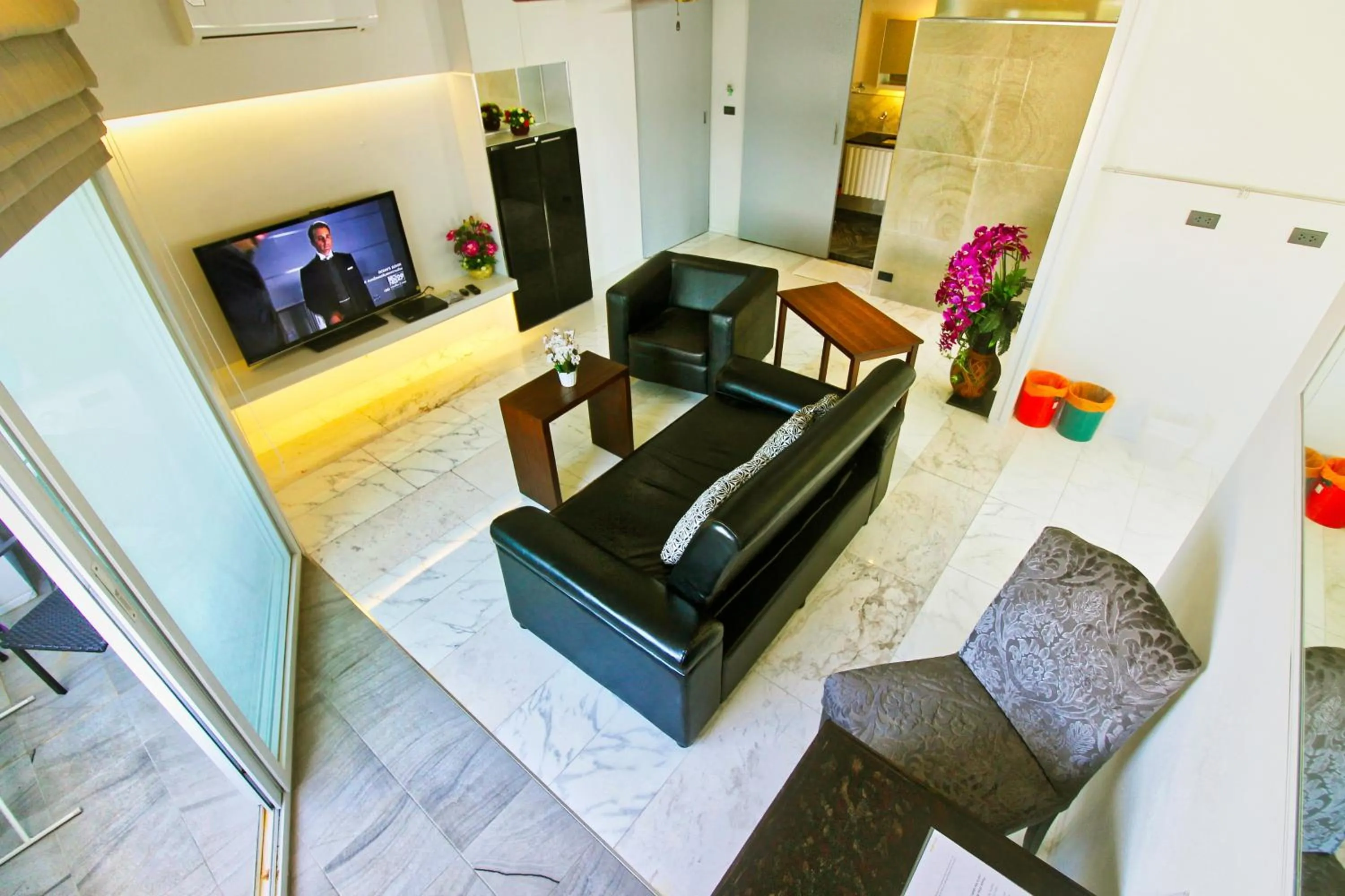 Photo of the whole room in Viengping Mansion