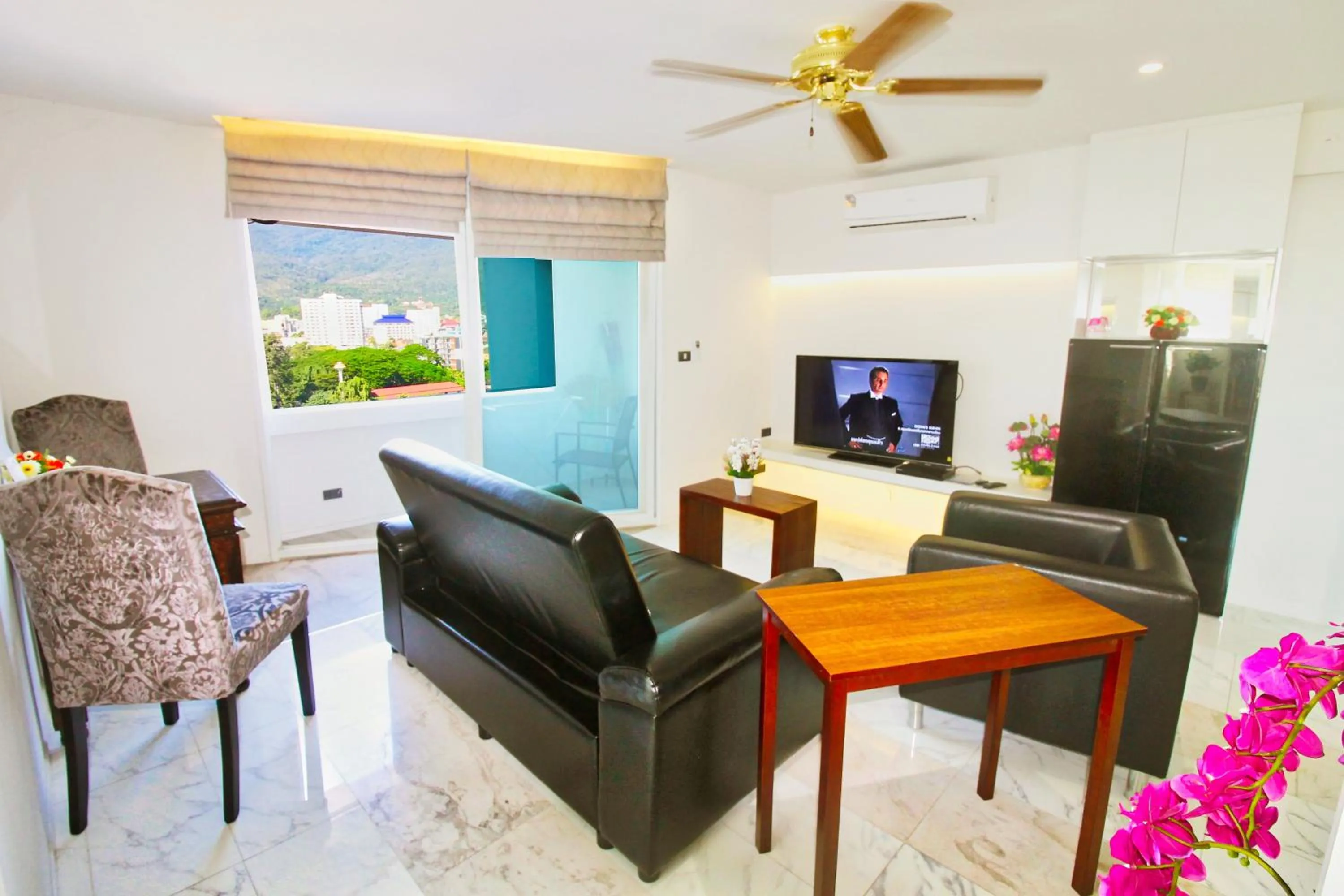 TV and multimedia in Viengping Mansion