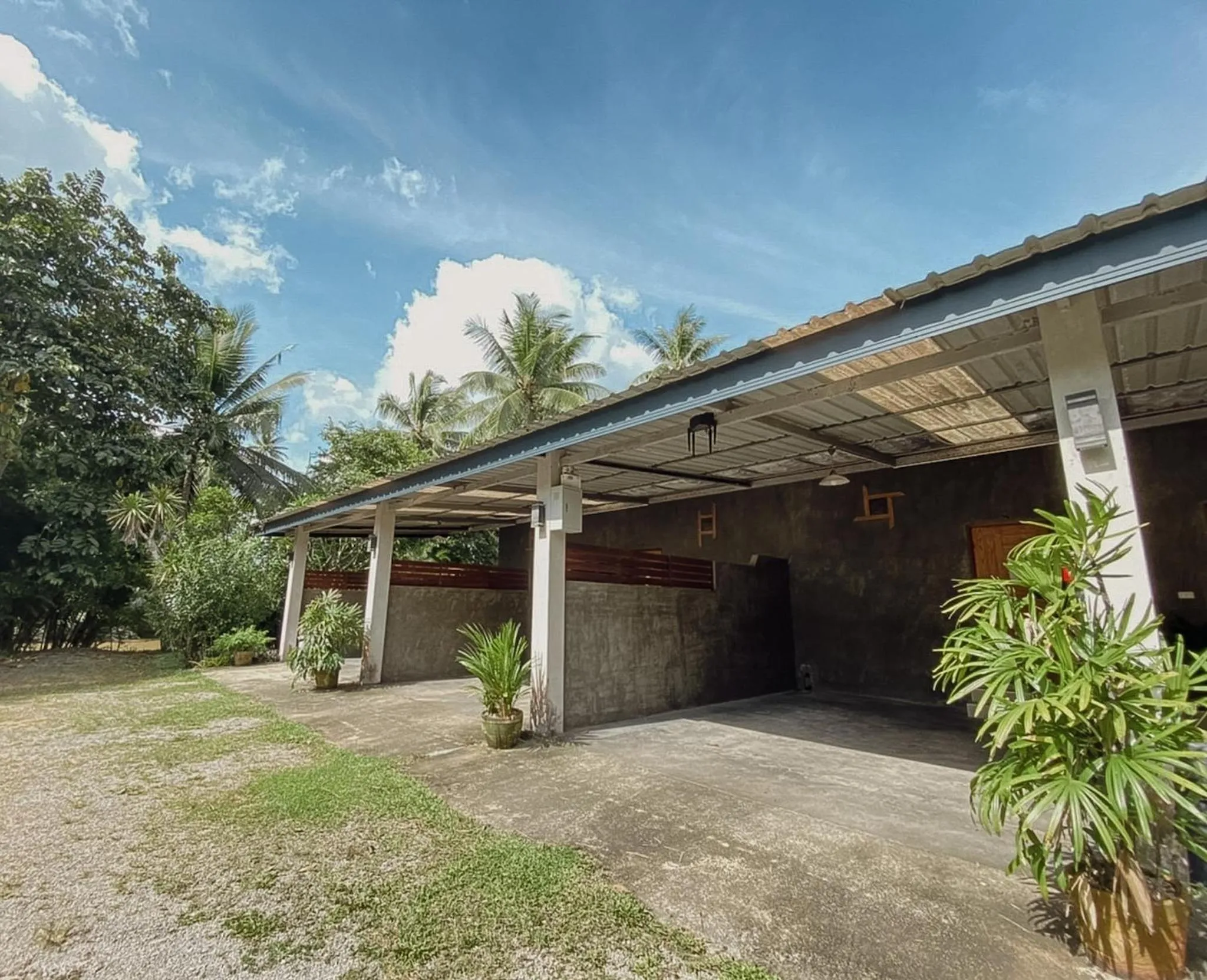 Property building in Villa Varich