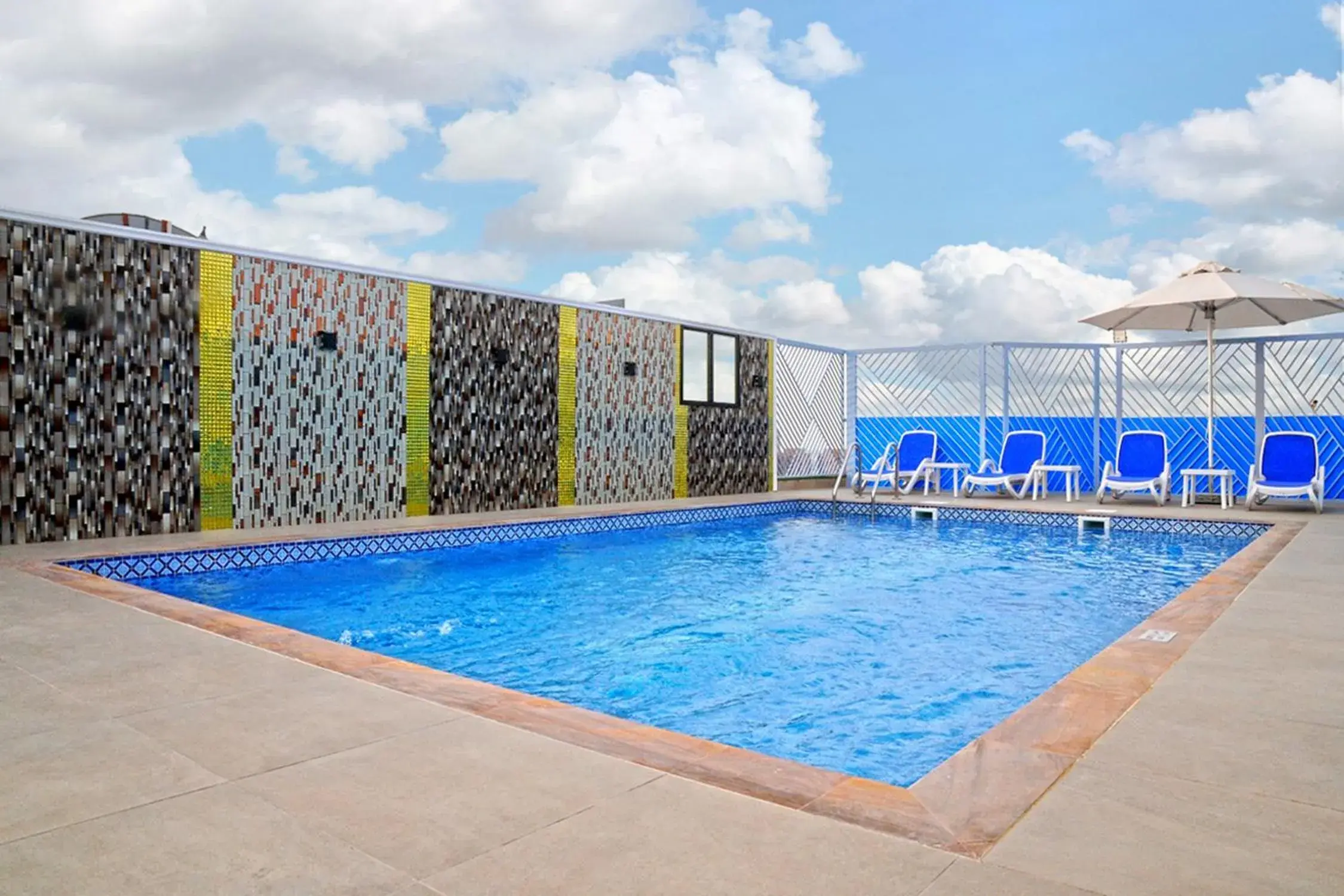 Swimming pool in Alain Hotel Ajman Swimming pool in Alain Hotel Ajman