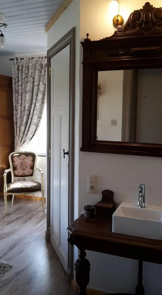 Decorative detail in De Blauwe Maaten