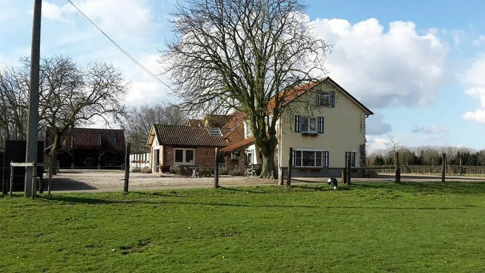 Facade/entrance in De Blauwe Maaten