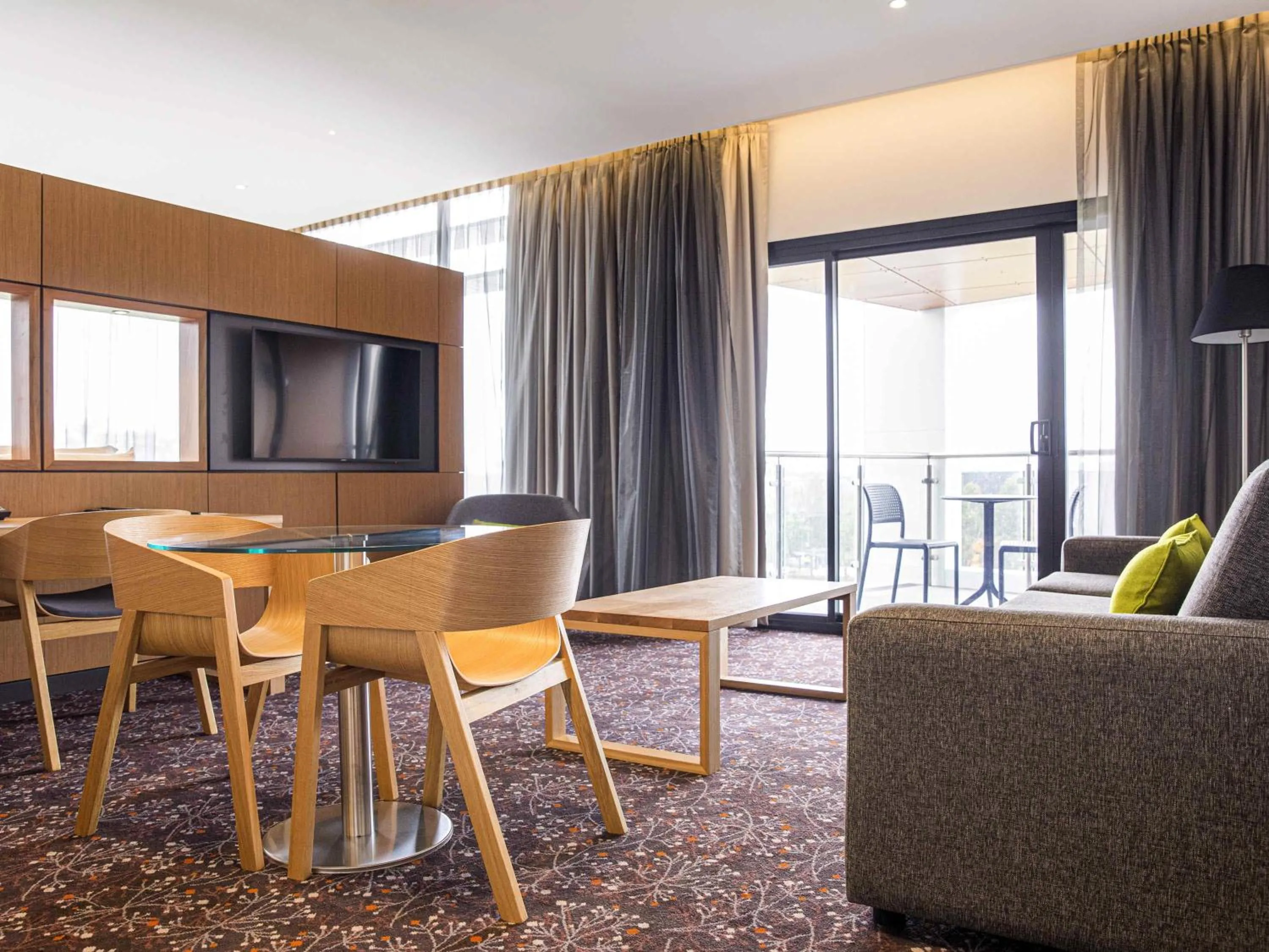 Bedroom in Mercure Sydney Liverpool