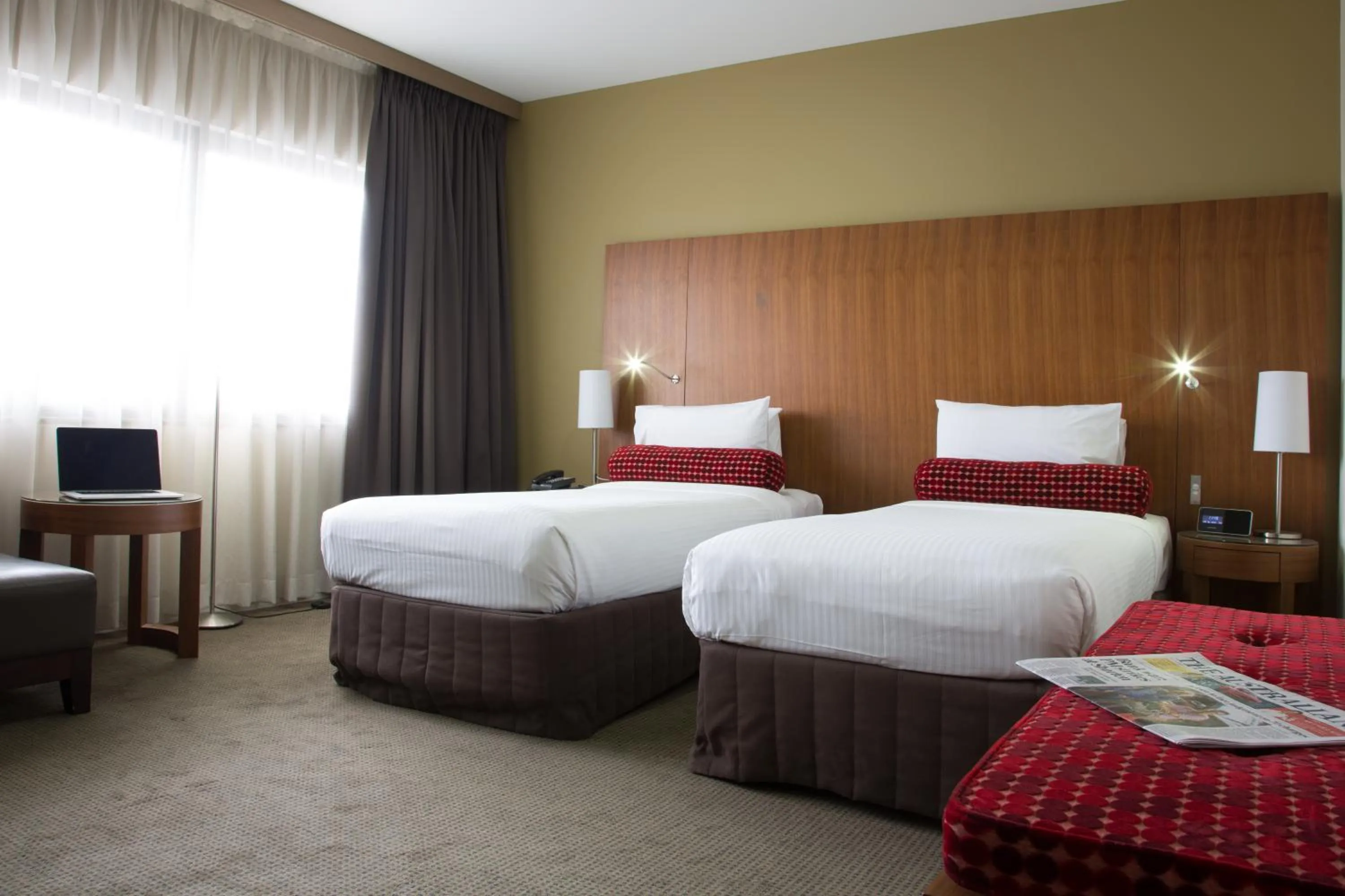 Photo of the whole room, Bed in Mercure Sydney Liverpool