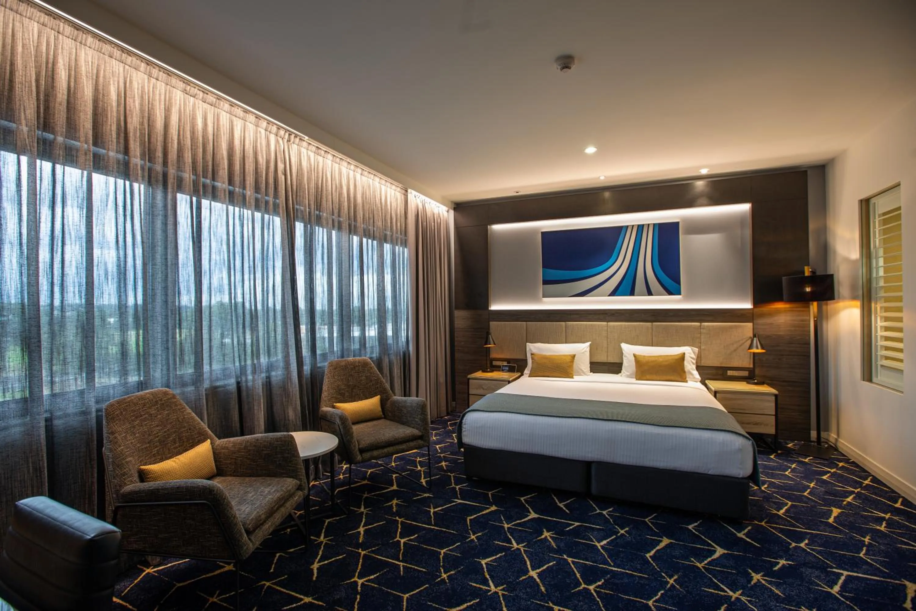 Bedroom, Bed in Mercure Sydney Liverpool