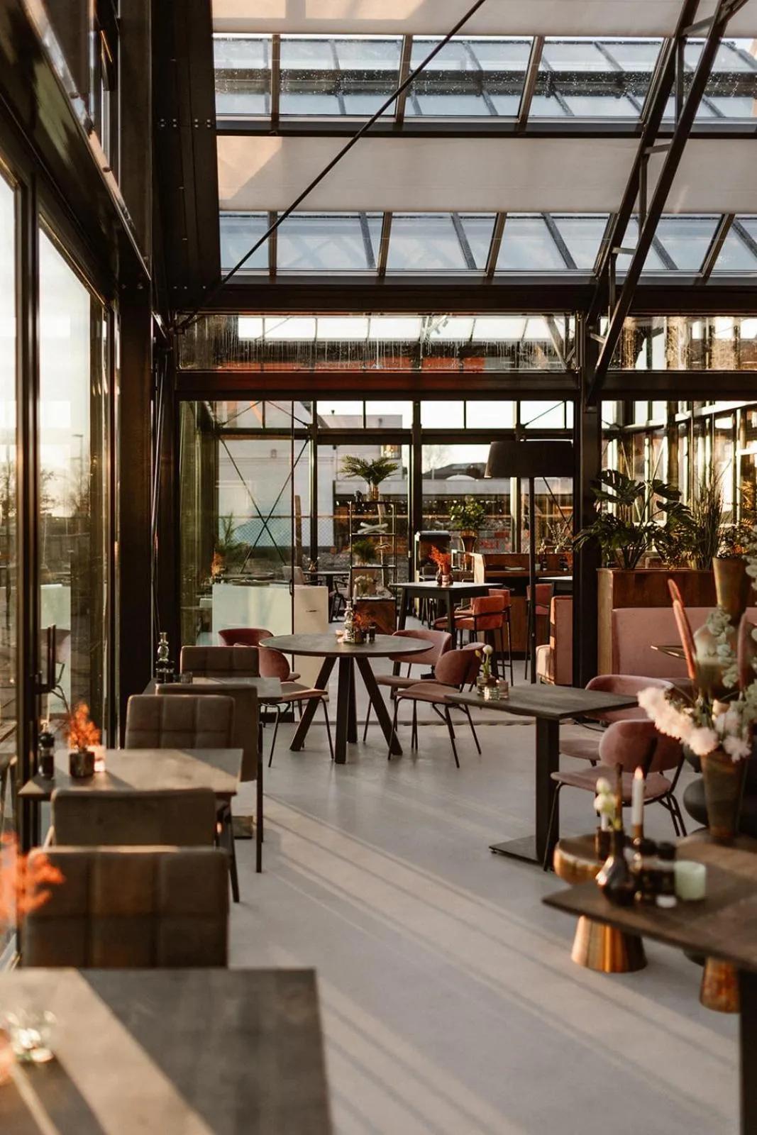 Restaurant/places to eat in Hotel Torpedoloods