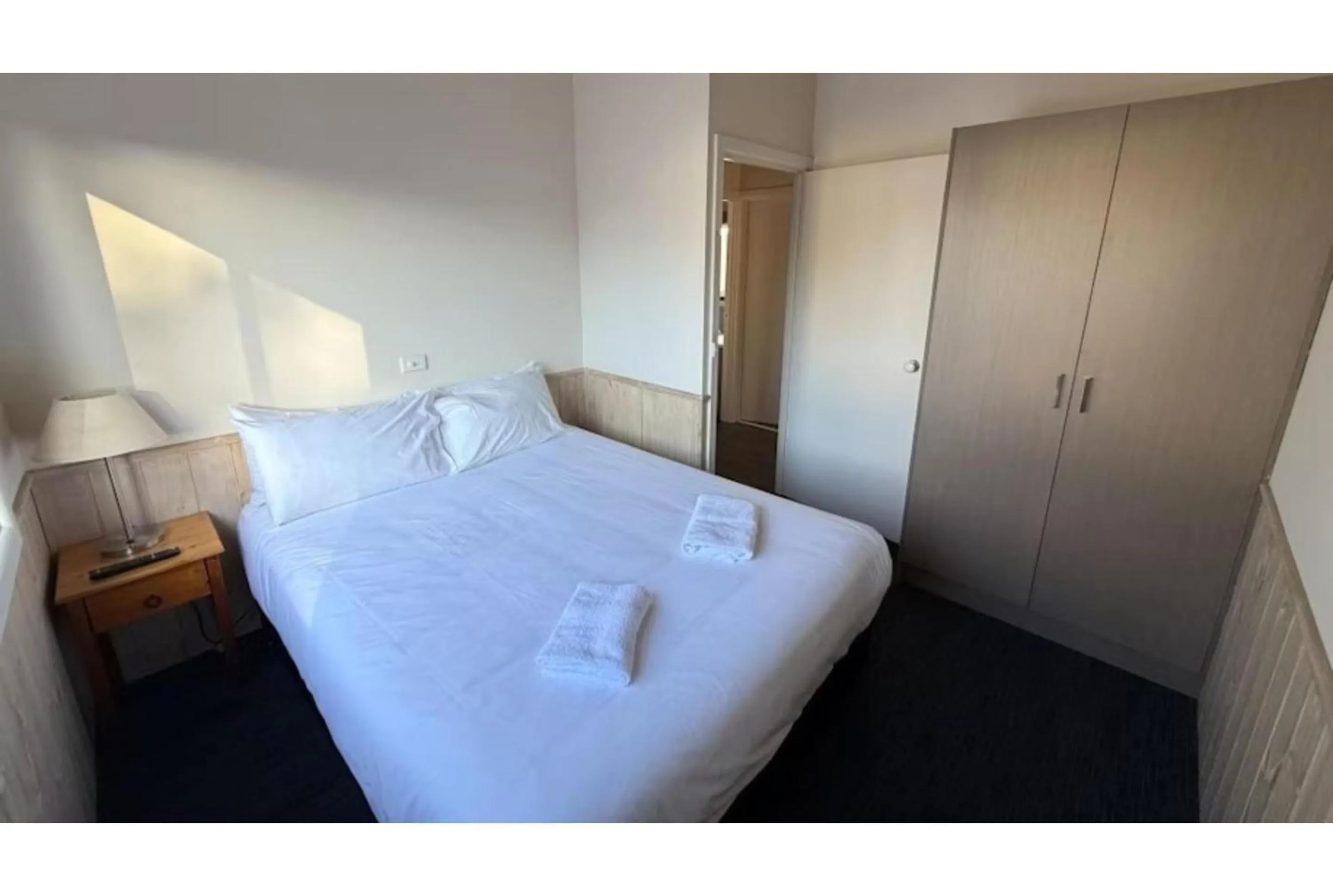 Bedroom, Bed in Discovery Parks - Melbourne