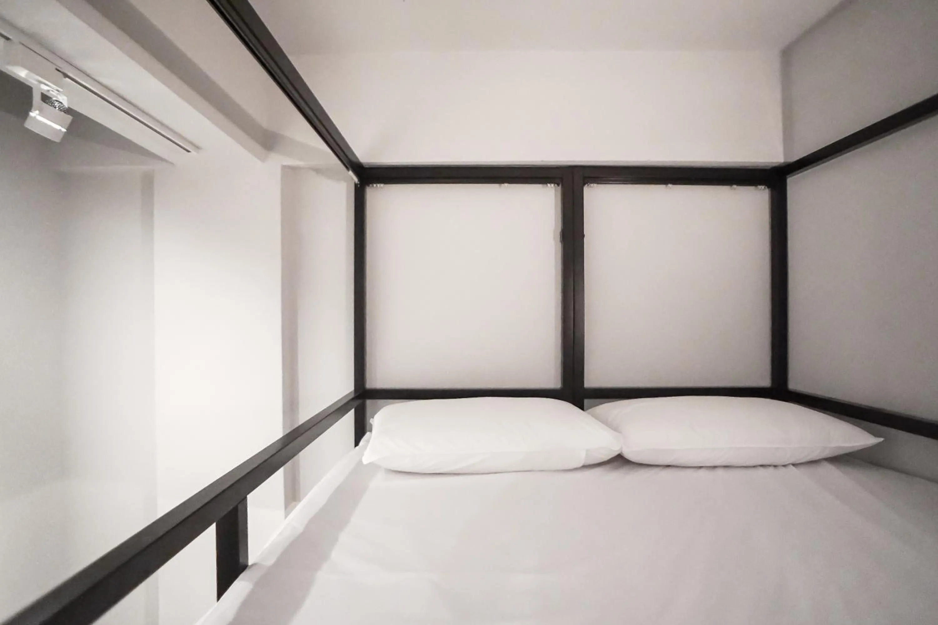 bunk bed, Bed in World Inn 窩二樓小客棧民宿