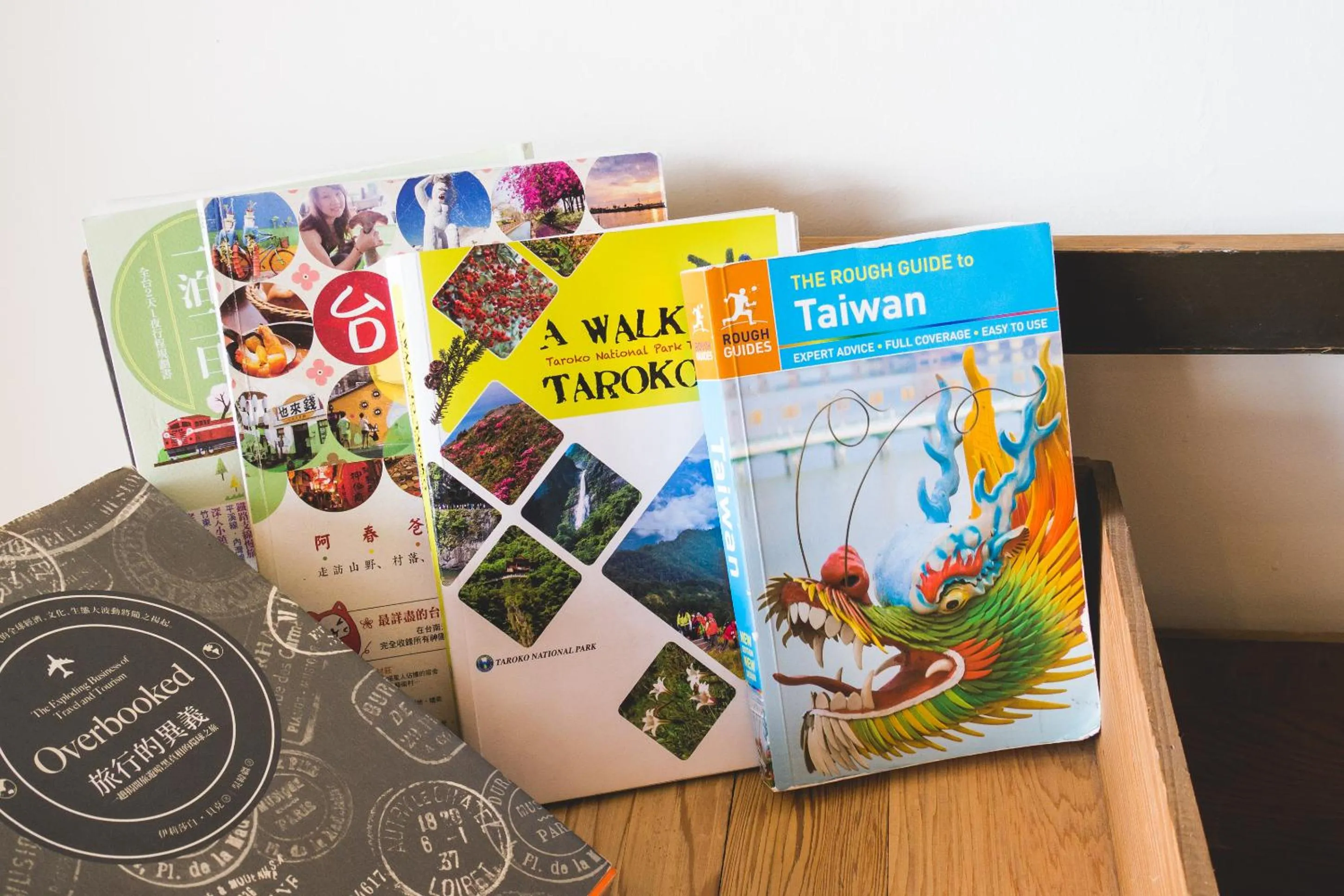 Lobby or reception in World Inn 窩二樓小客棧民宿