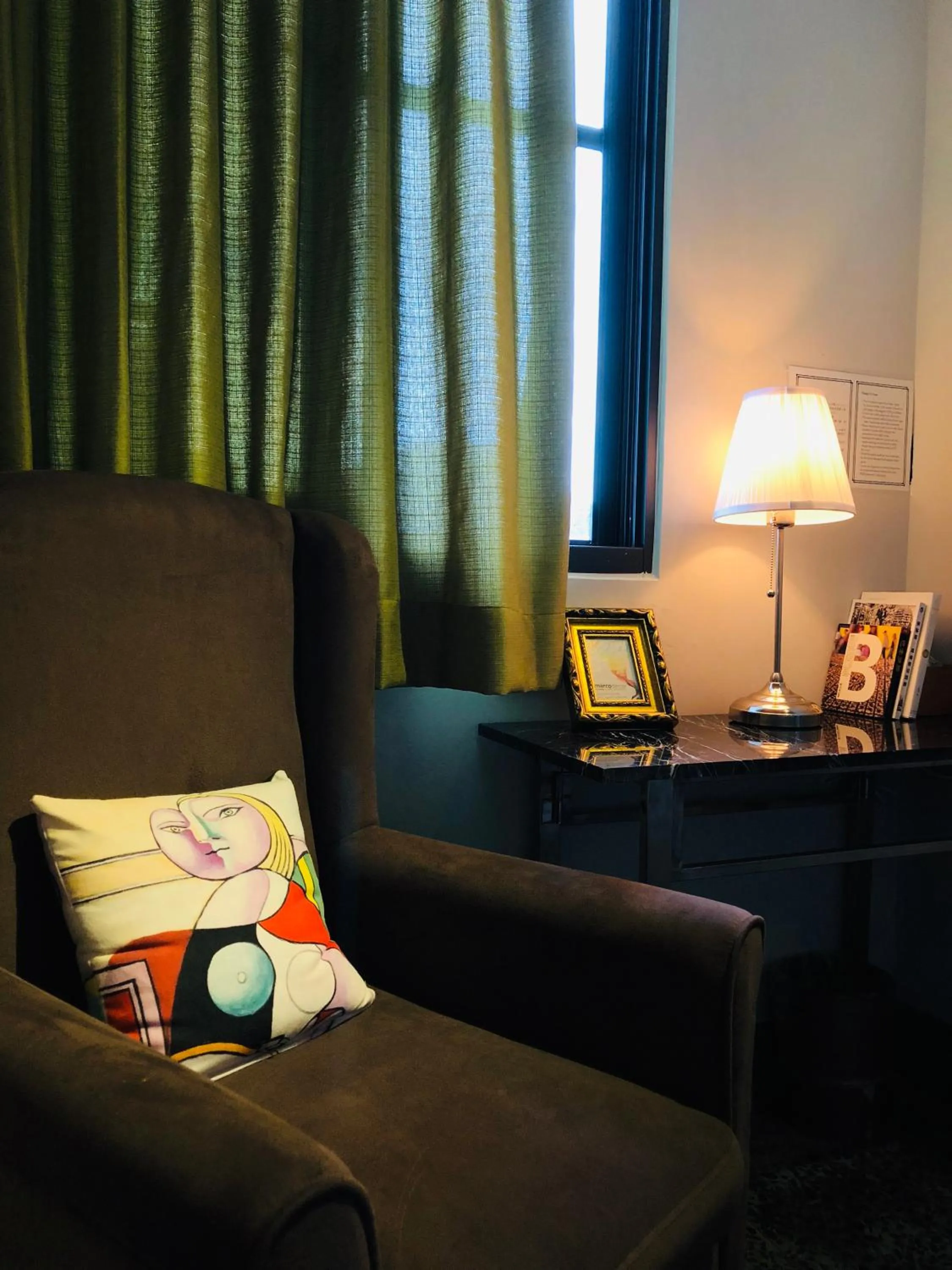 Bedroom in World Inn 窩二樓小客棧民宿