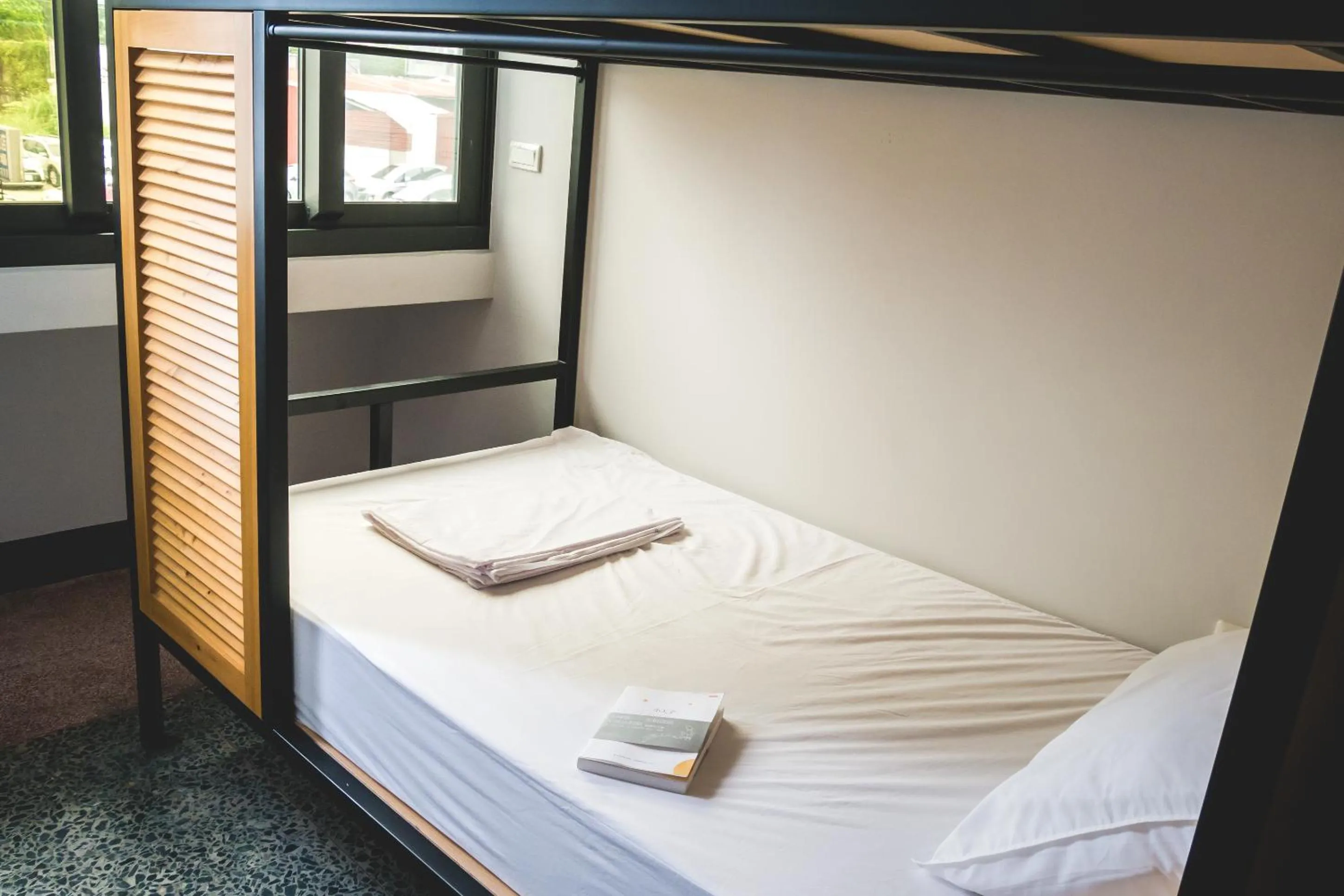 bunk bed, Bed in World Inn 窩二樓小客棧民宿