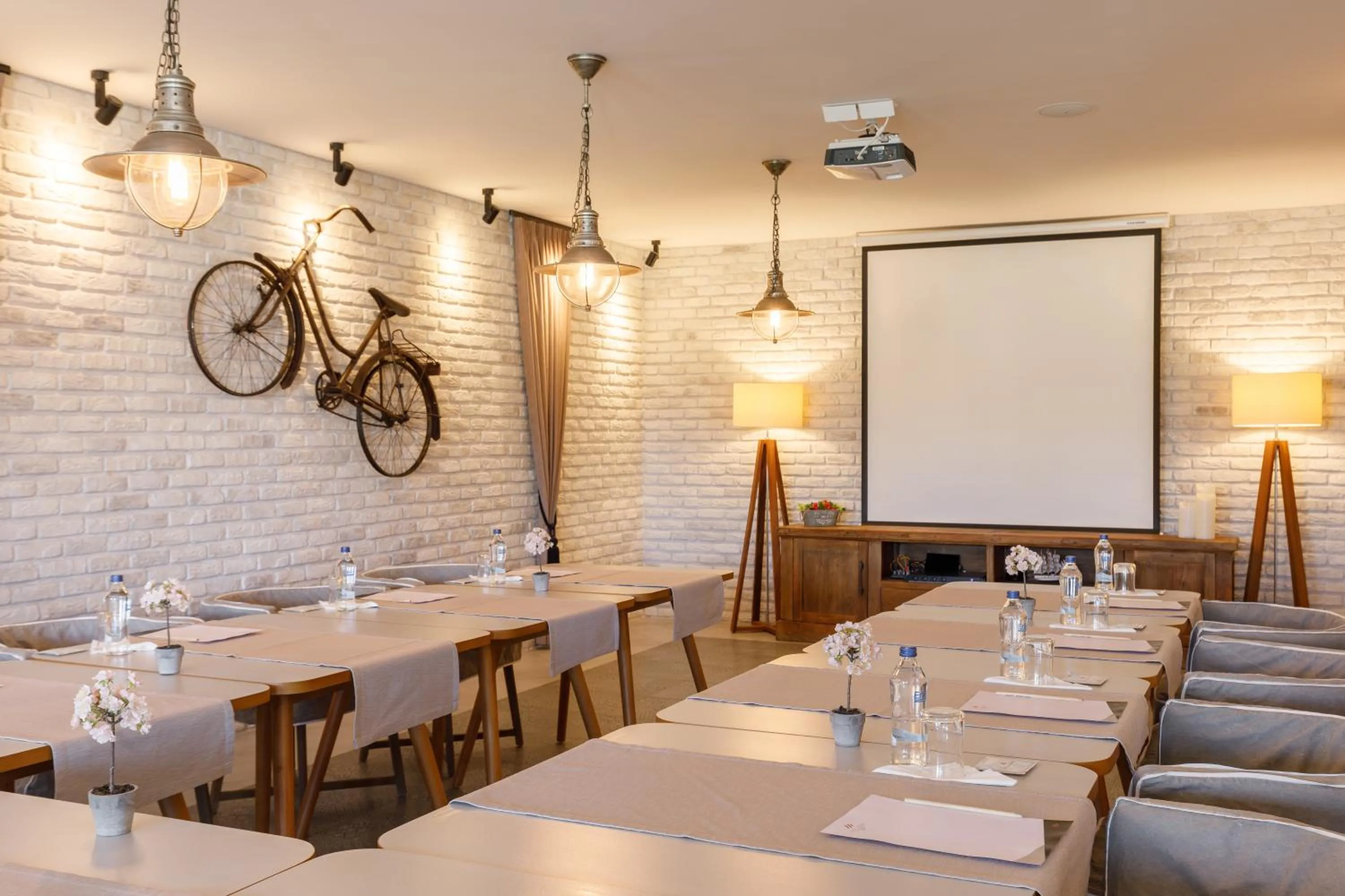 Meeting/conference room in Alacatı Port Ladera Hotel - Adult Only