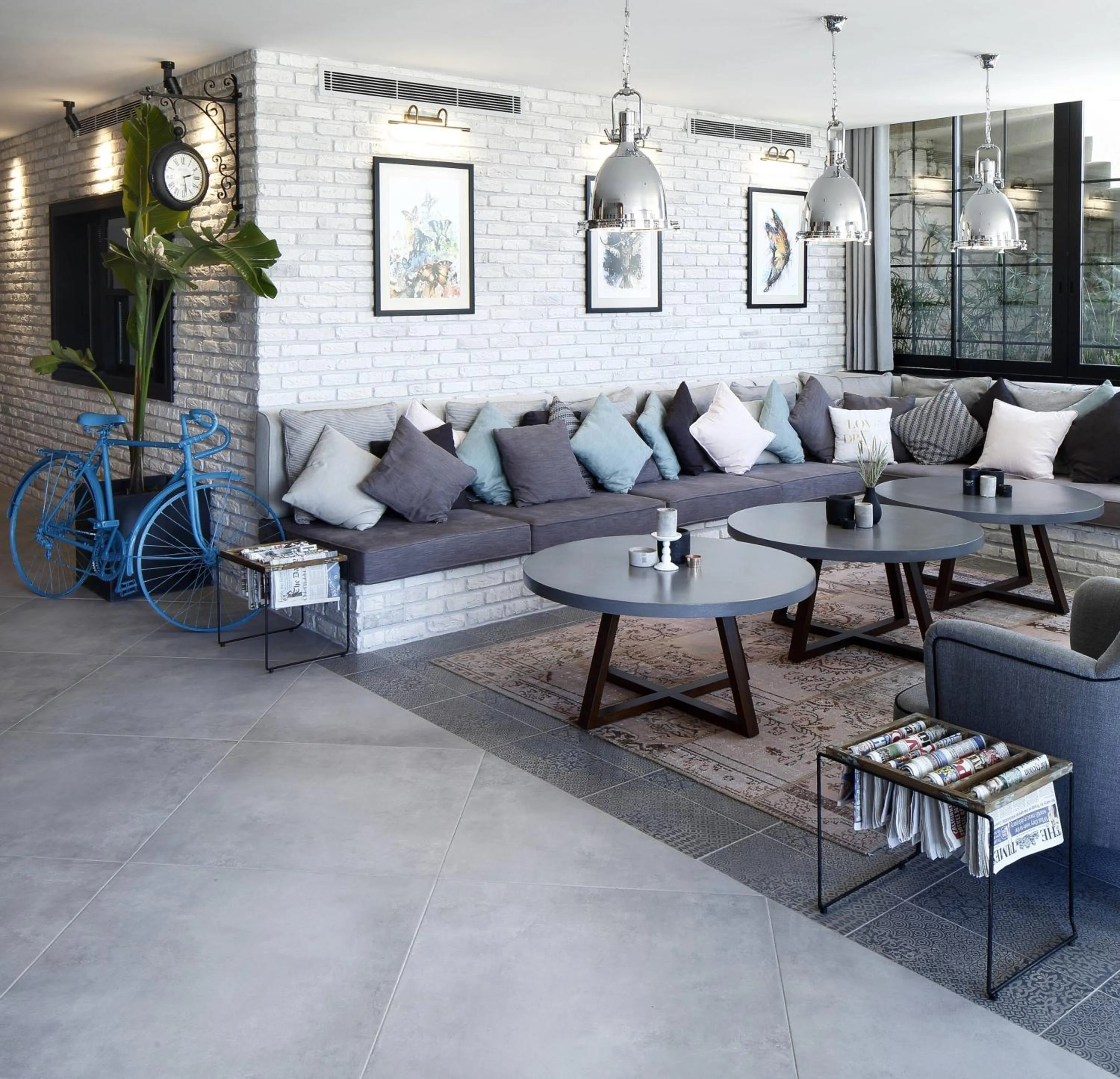 Communal lounge/ TV room in Alacatı Port Ladera Hotel - Adult Only