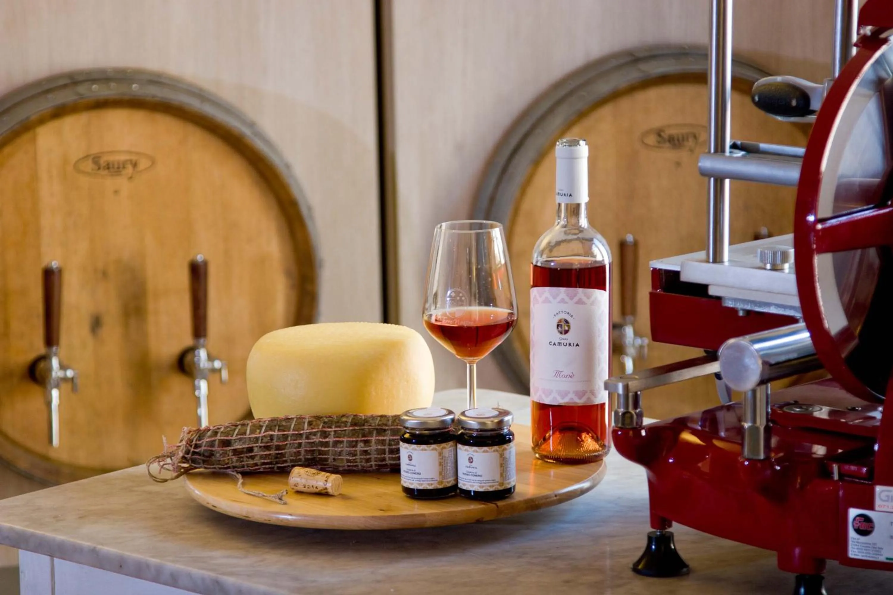 Restaurant/places to eat in Villa Gens Camuria