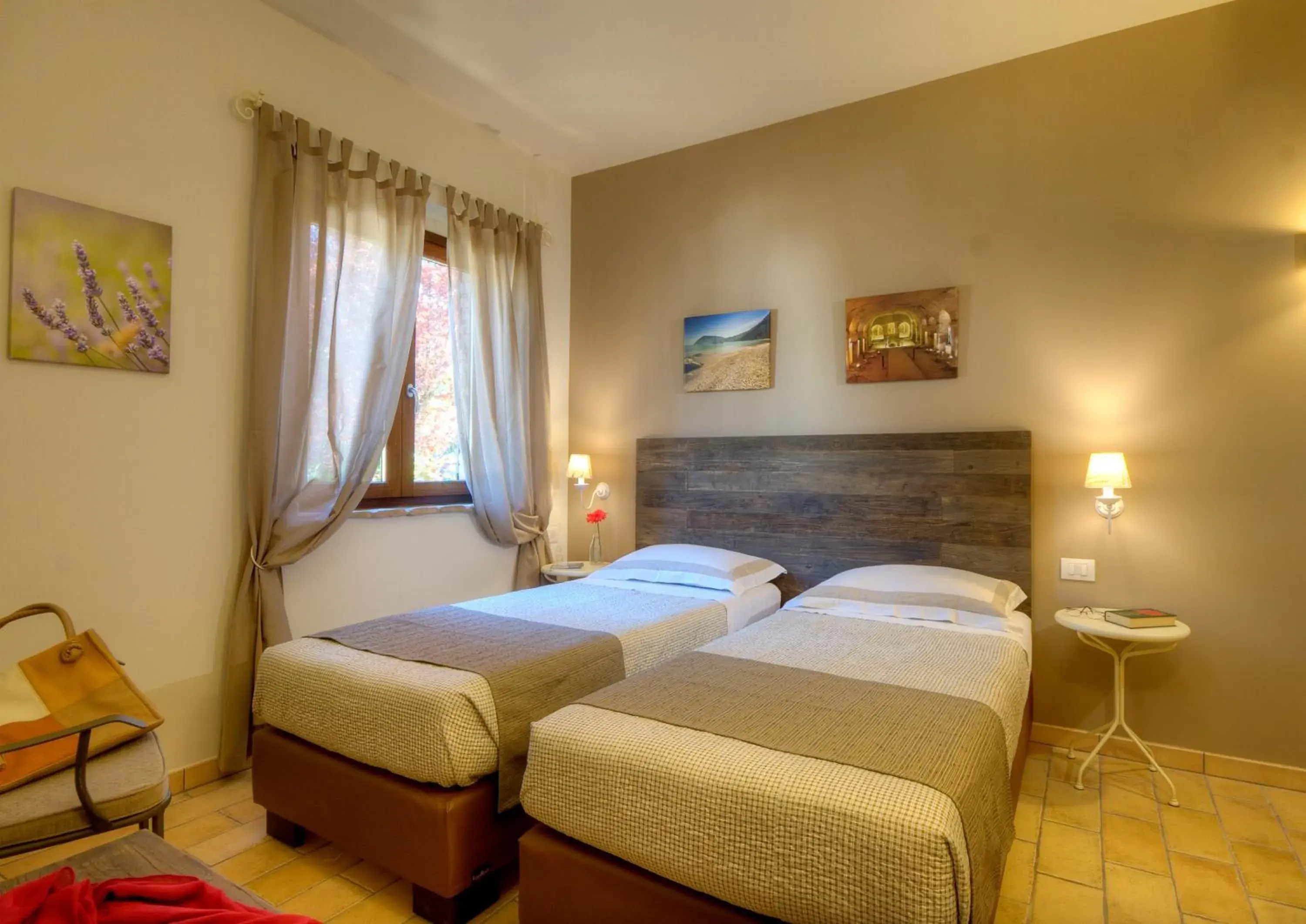 Superior Double or Twin Room - single occupancy in Villa Gens Camuria Superior Double or Twin Room - single occupancy in Villa Gens Camuria