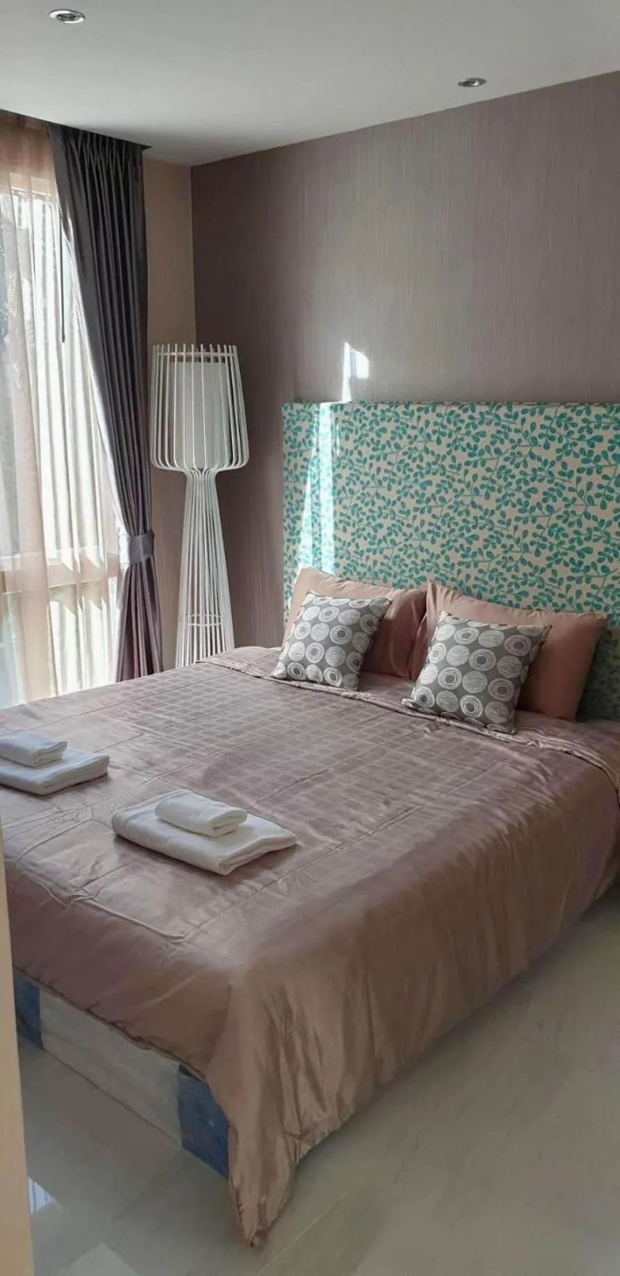 Bed in Atlantic Condo Resort Pattaya by Panisara