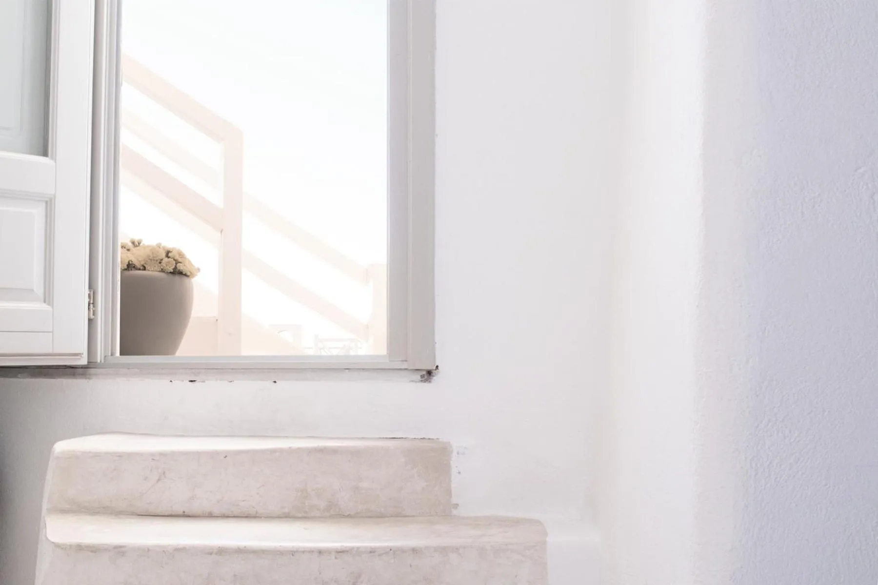 Decorative detail in Hotel Thireas