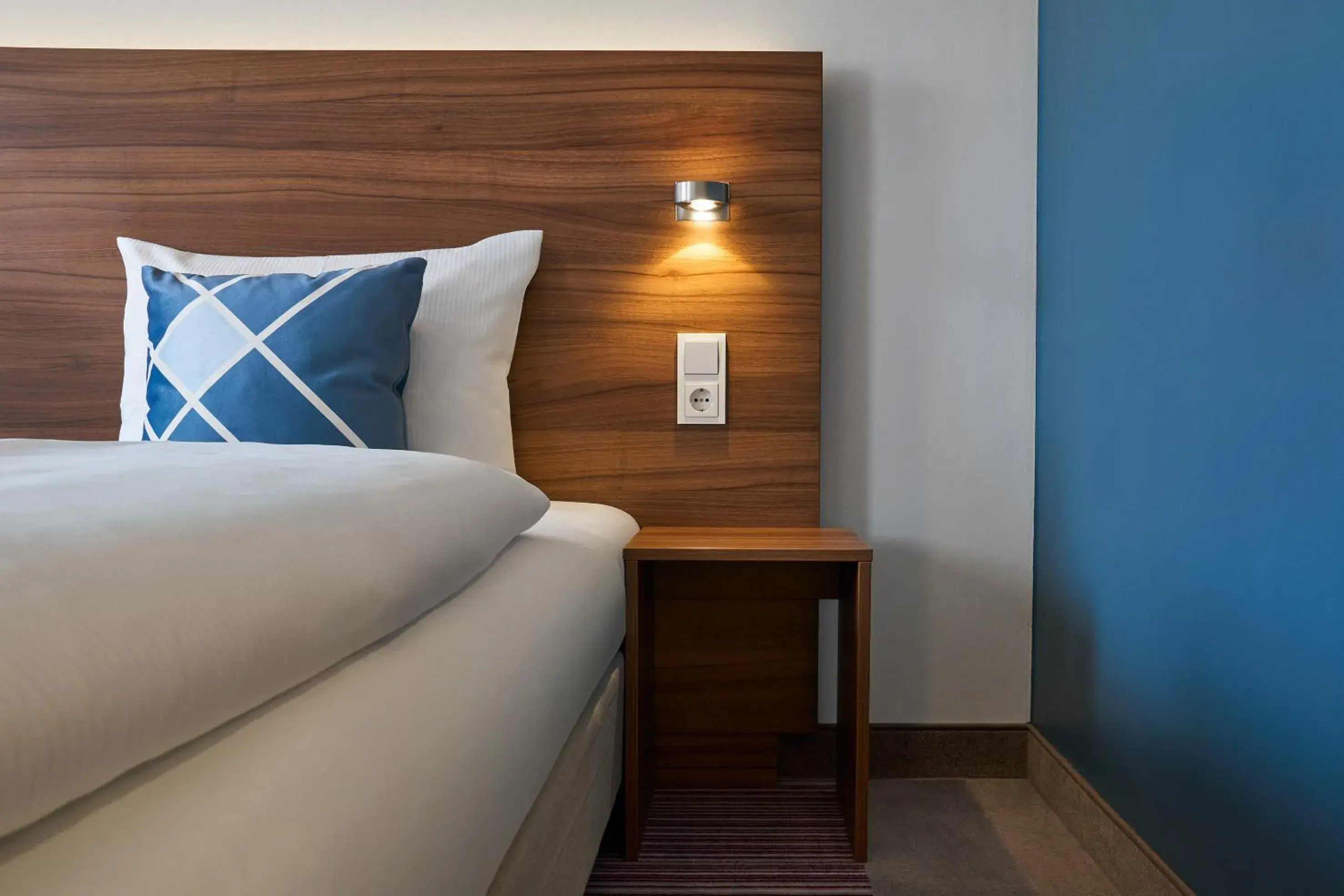 Photo of the whole room, Bed in Four Points Flex by Sheraton Essen Photo of the whole room, Bed in Four Points Flex by Sheraton Essen