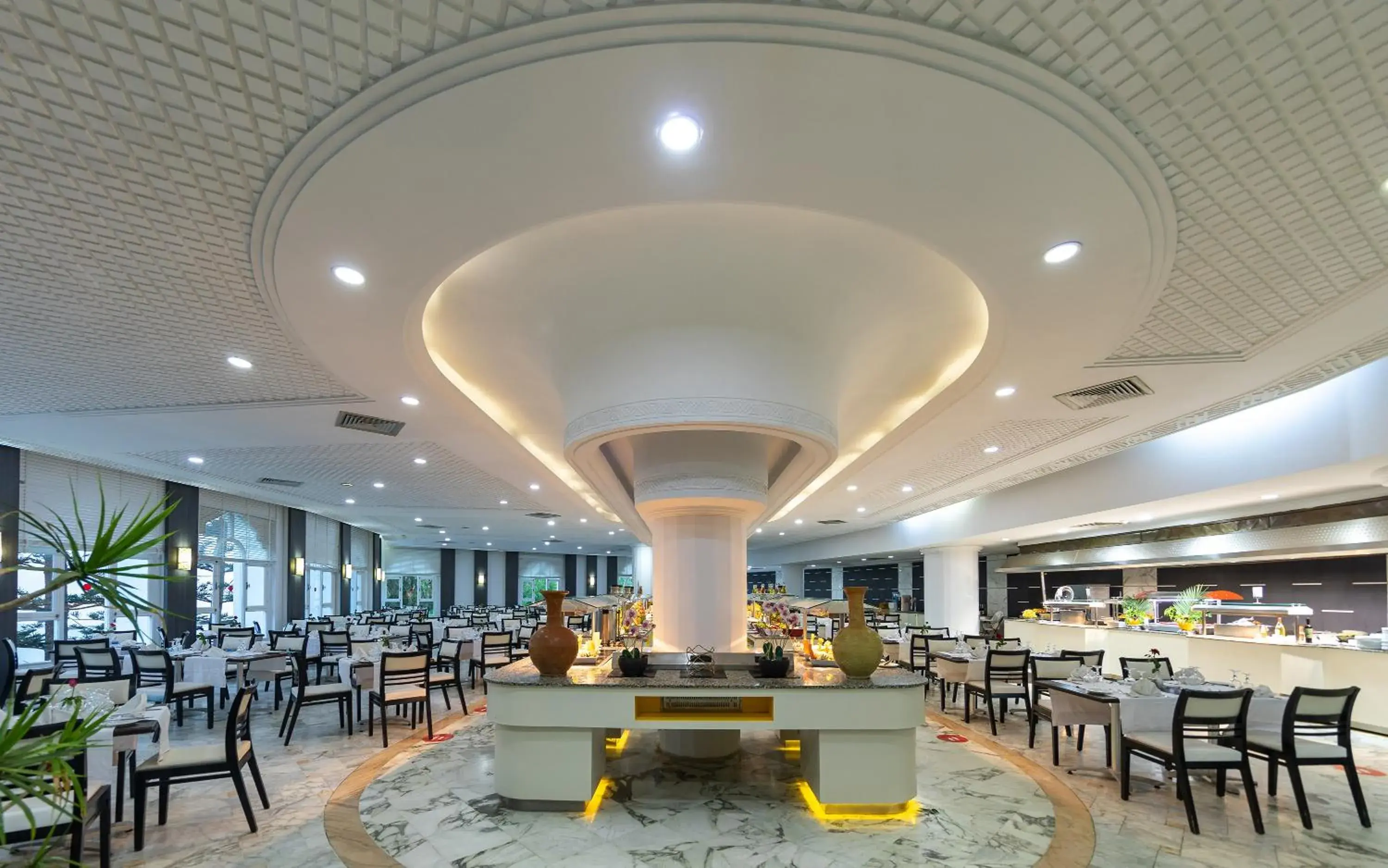 Restaurant/places to eat in Marhaba Royal Salem - Family Only Restaurant/places to eat in Marhaba Royal Salem - Family Only