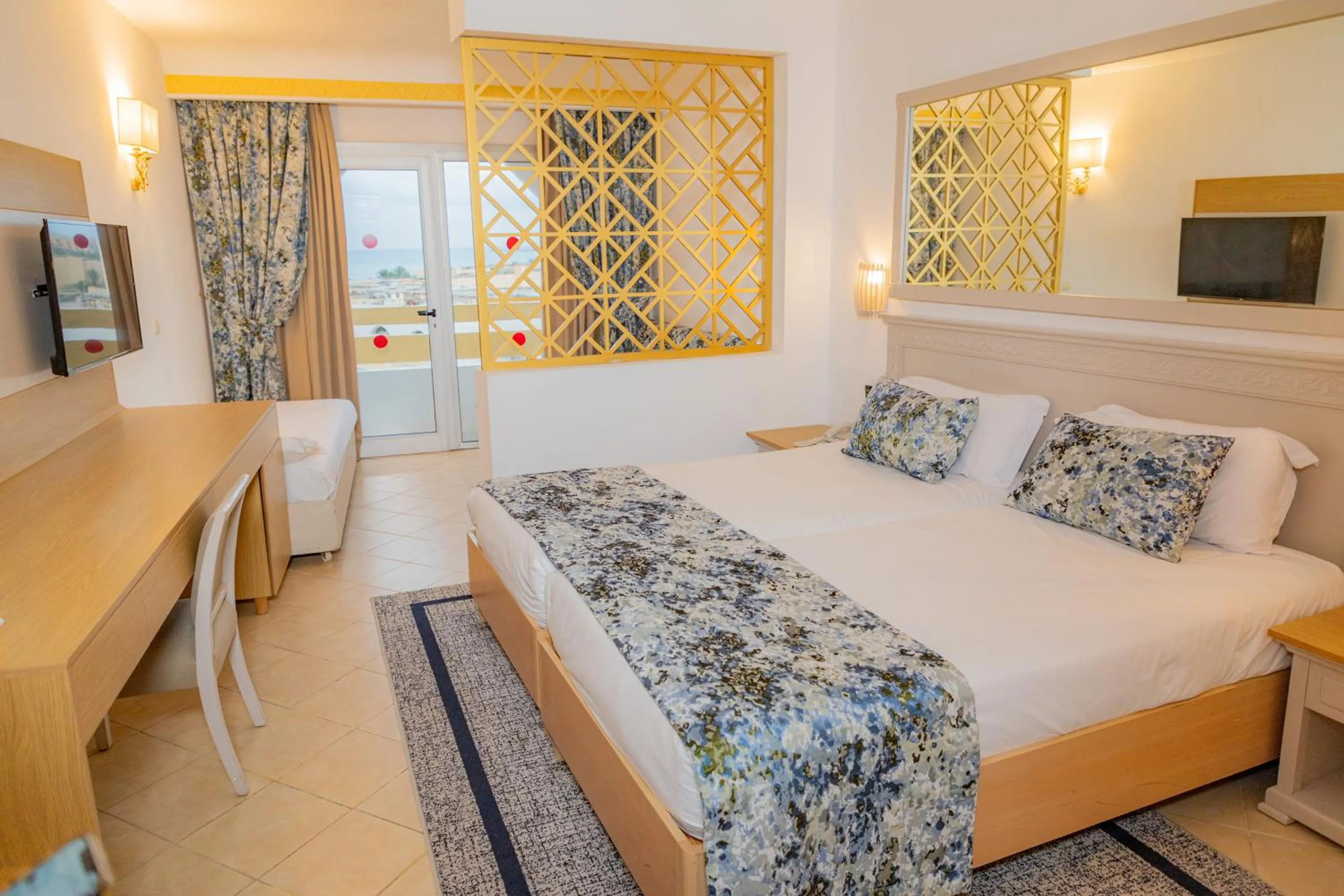 Bed in Marhaba Royal Salem - Family Only