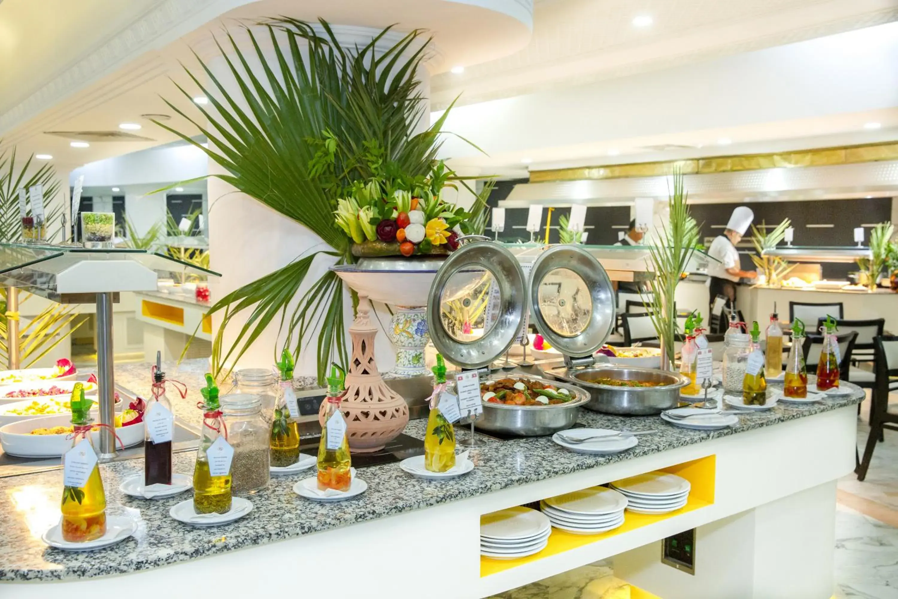 Restaurant/places to eat in Marhaba Royal Salem - Family Only Restaurant/places to eat in Marhaba Royal Salem - Family Only